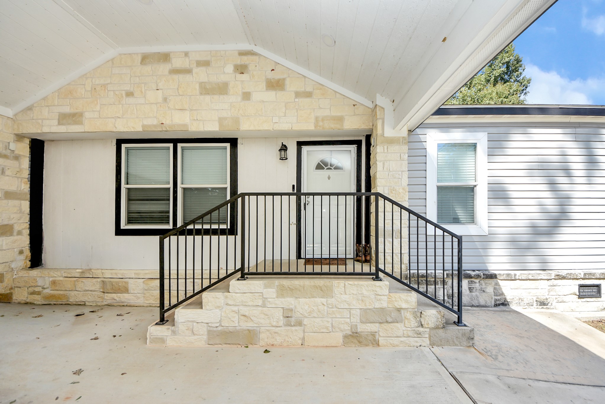 12565 Royal Green Drive, Conroe, TX 77303