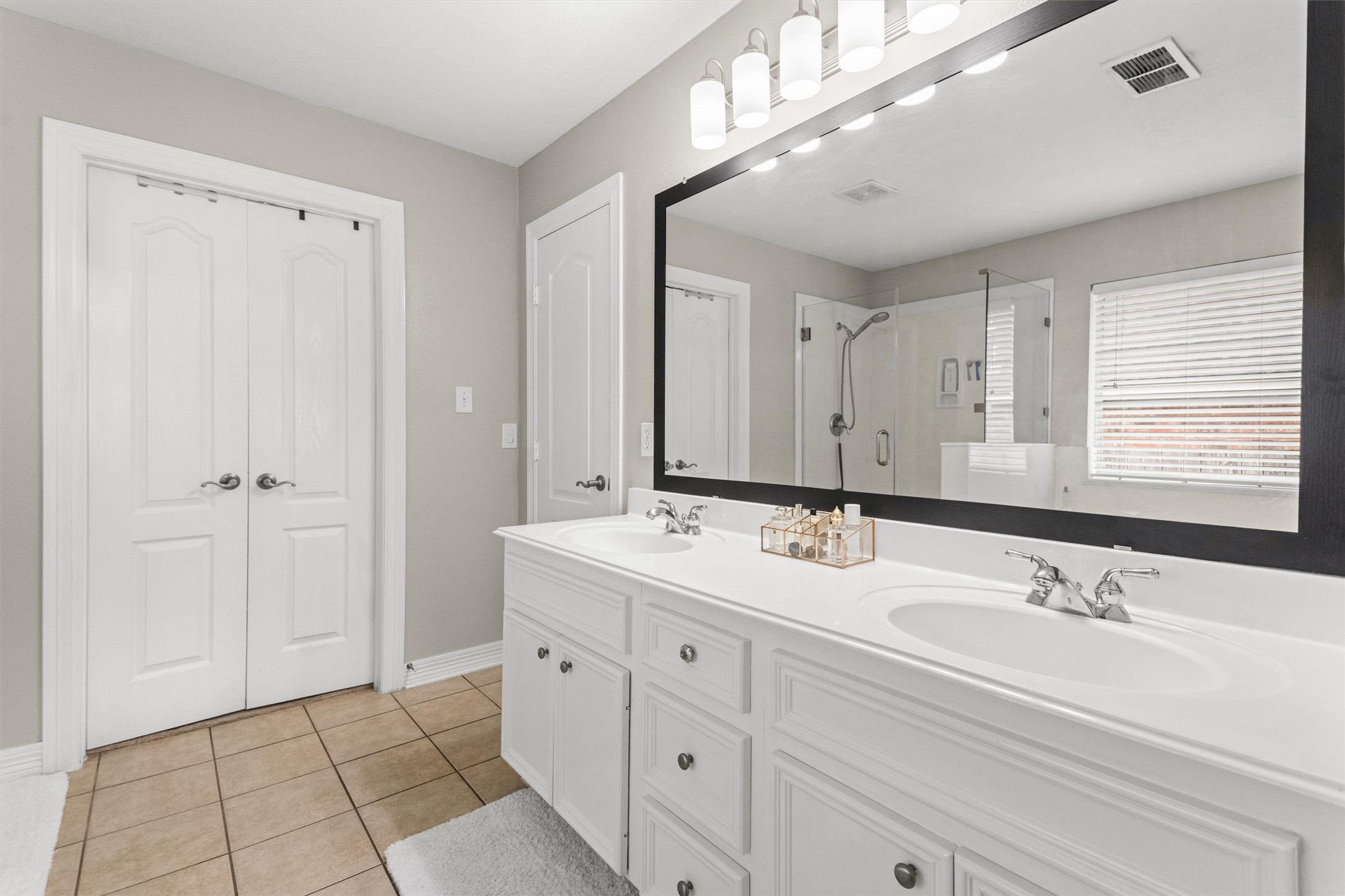 12762 Point Aquarius Boulevard, Willis, TX 77318