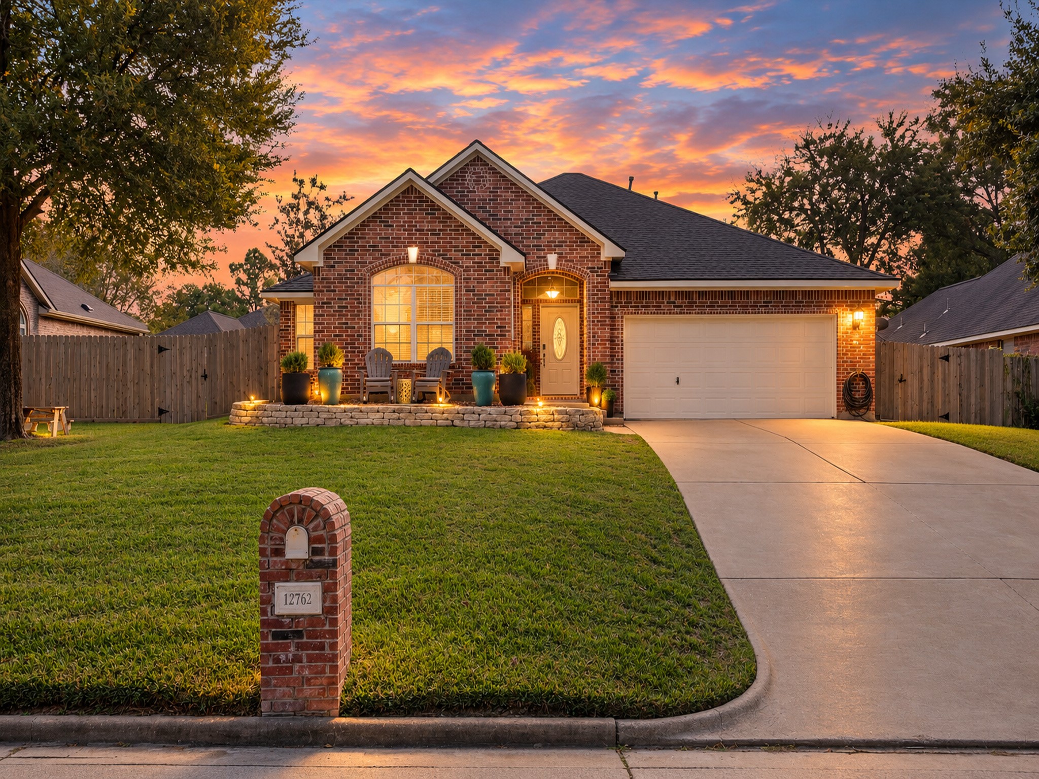 12762 Point Aquarius Boulevard, Willis, TX 77318