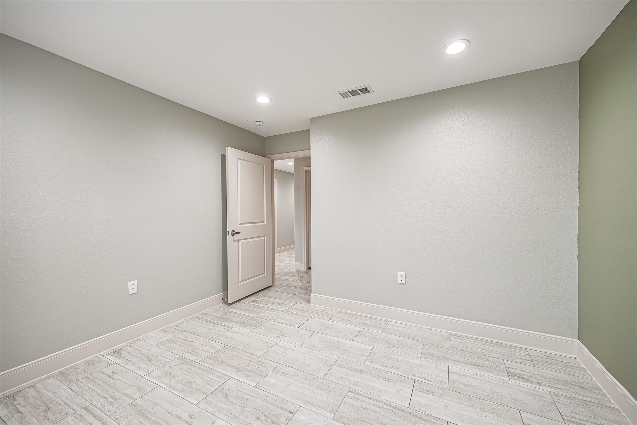 1408 W Highway 6, Alvin, TX 77511