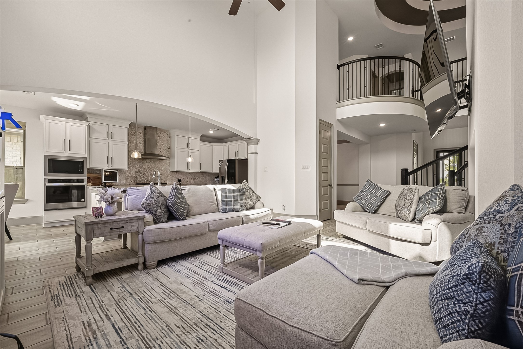 2225 Bellano Bay Drive, La Marque, TX 77568