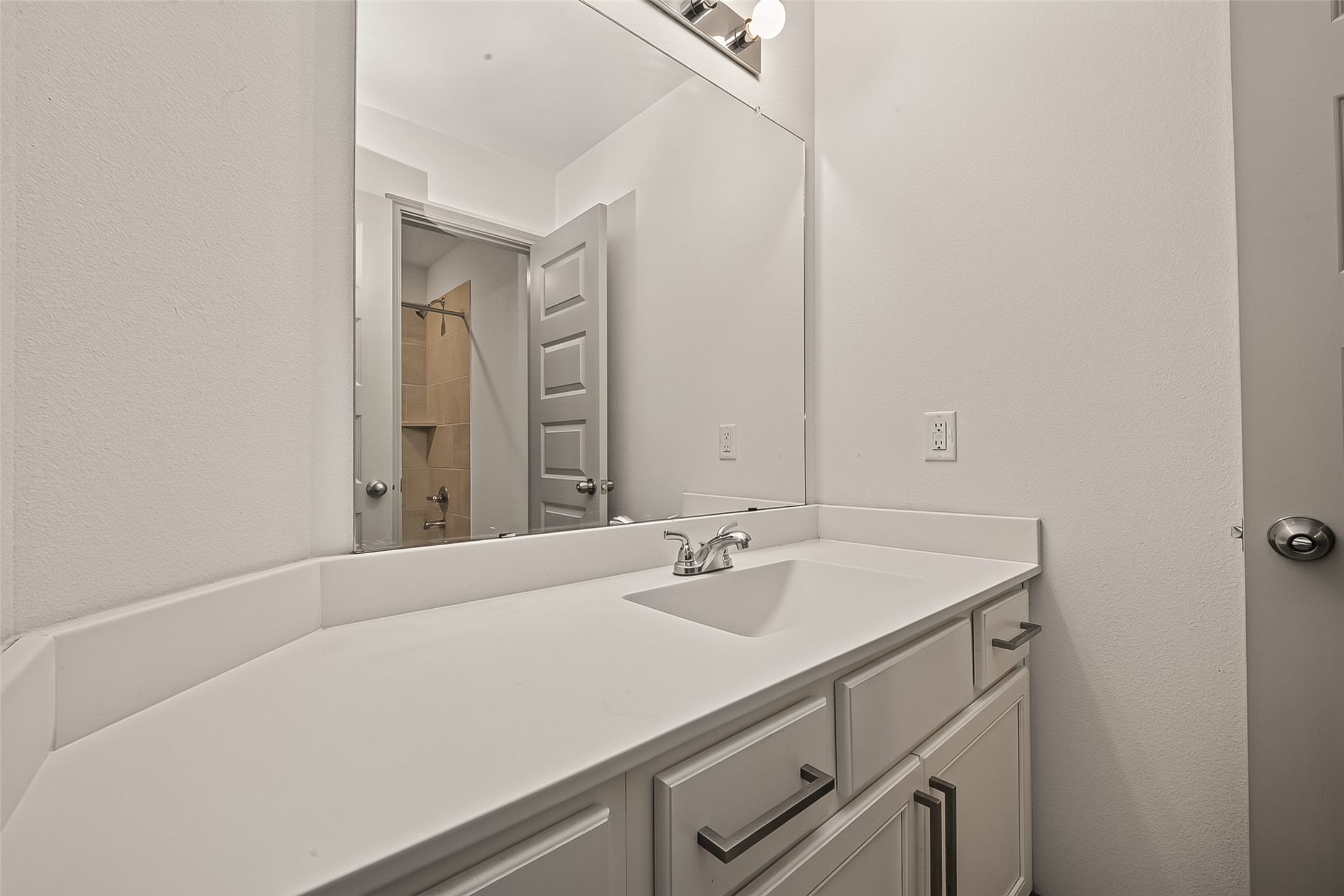 2225 Bellano Bay Drive, La Marque, TX 77568