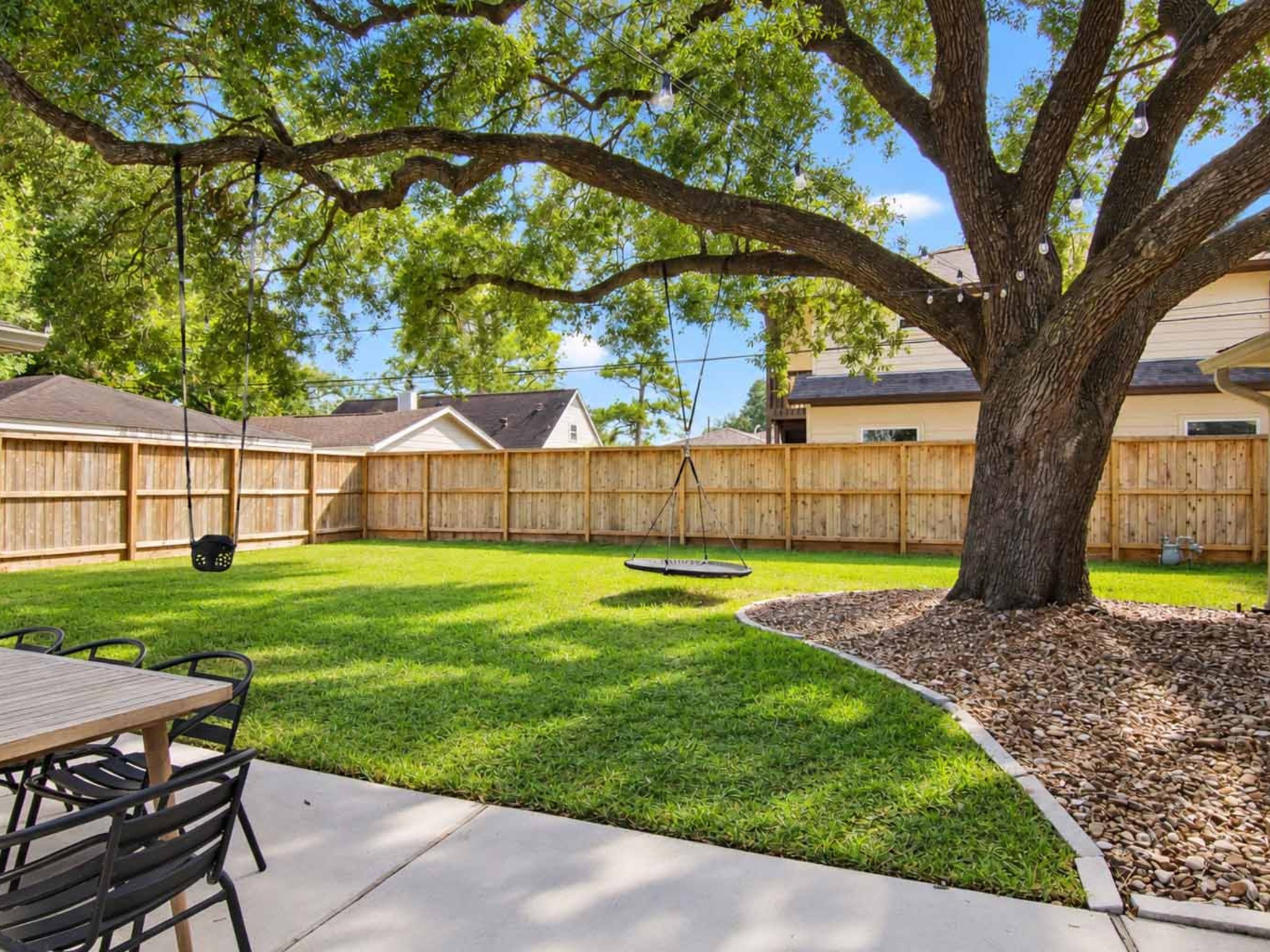 5611 Cheena Drive, Houston, TX 77096