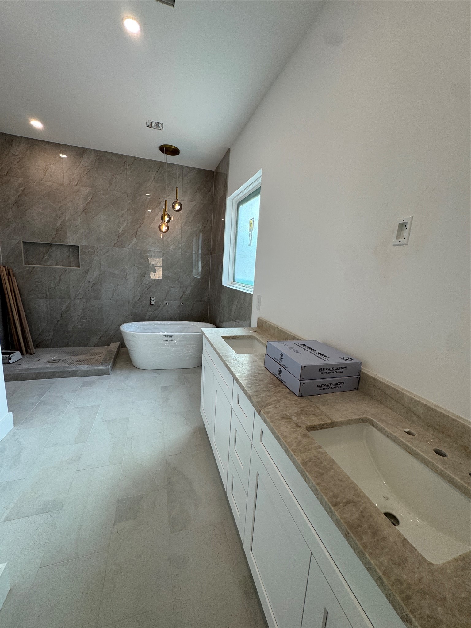 16019 Echo Hill Drive, Houston, TX 77059