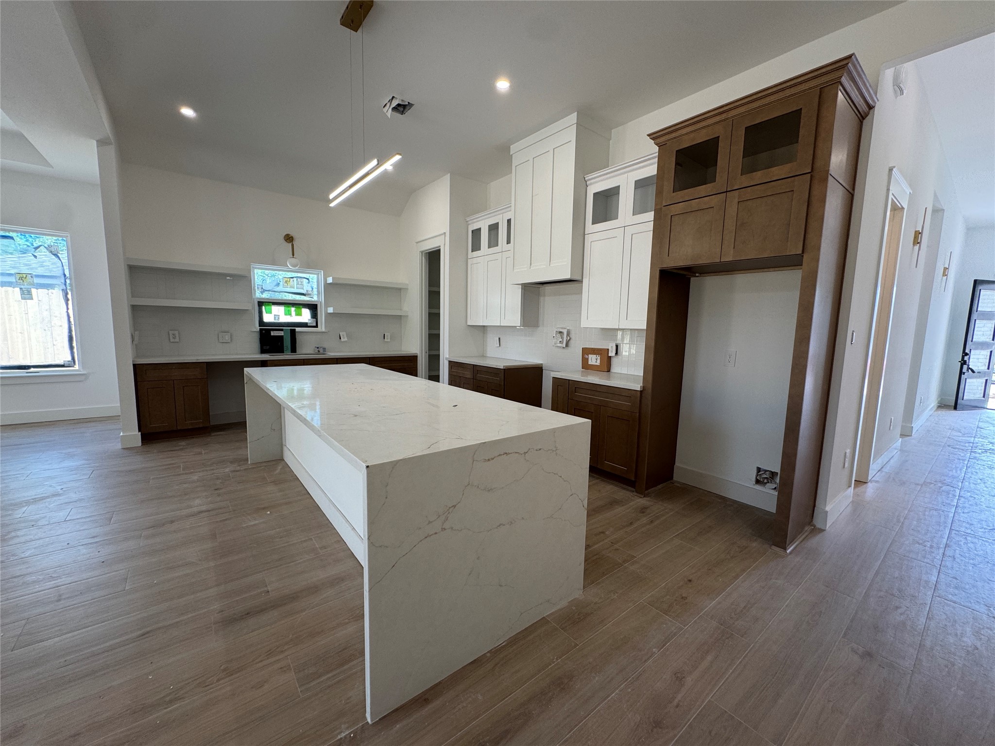 16019 Echo Hill Drive, Houston, TX 77059