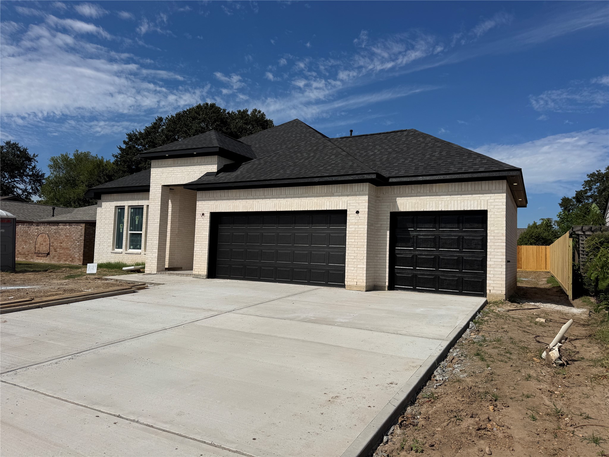 16019 Echo Hill Drive, Houston, TX 77059