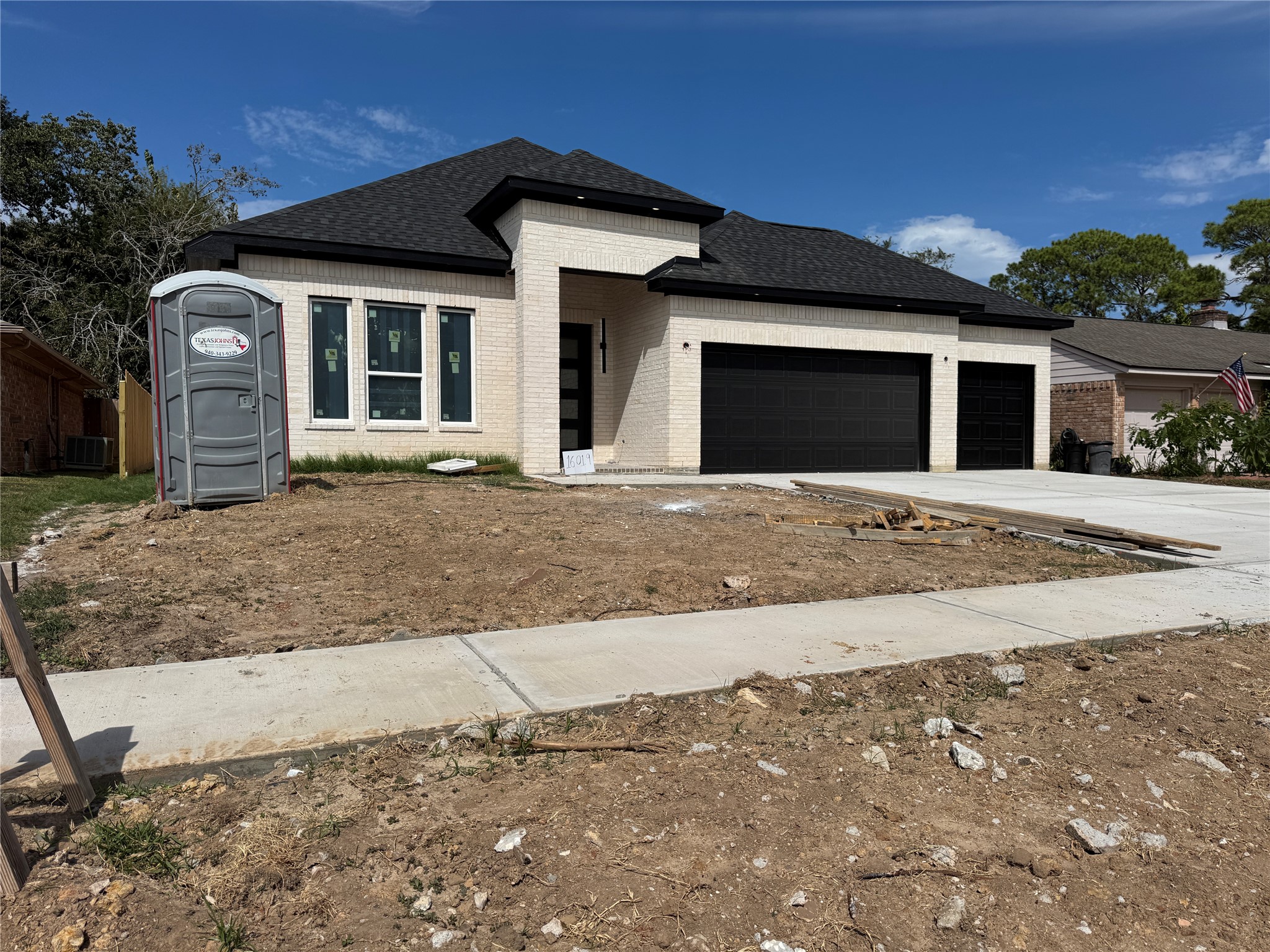 16019 Echo Hill Drive, Houston, TX 77059