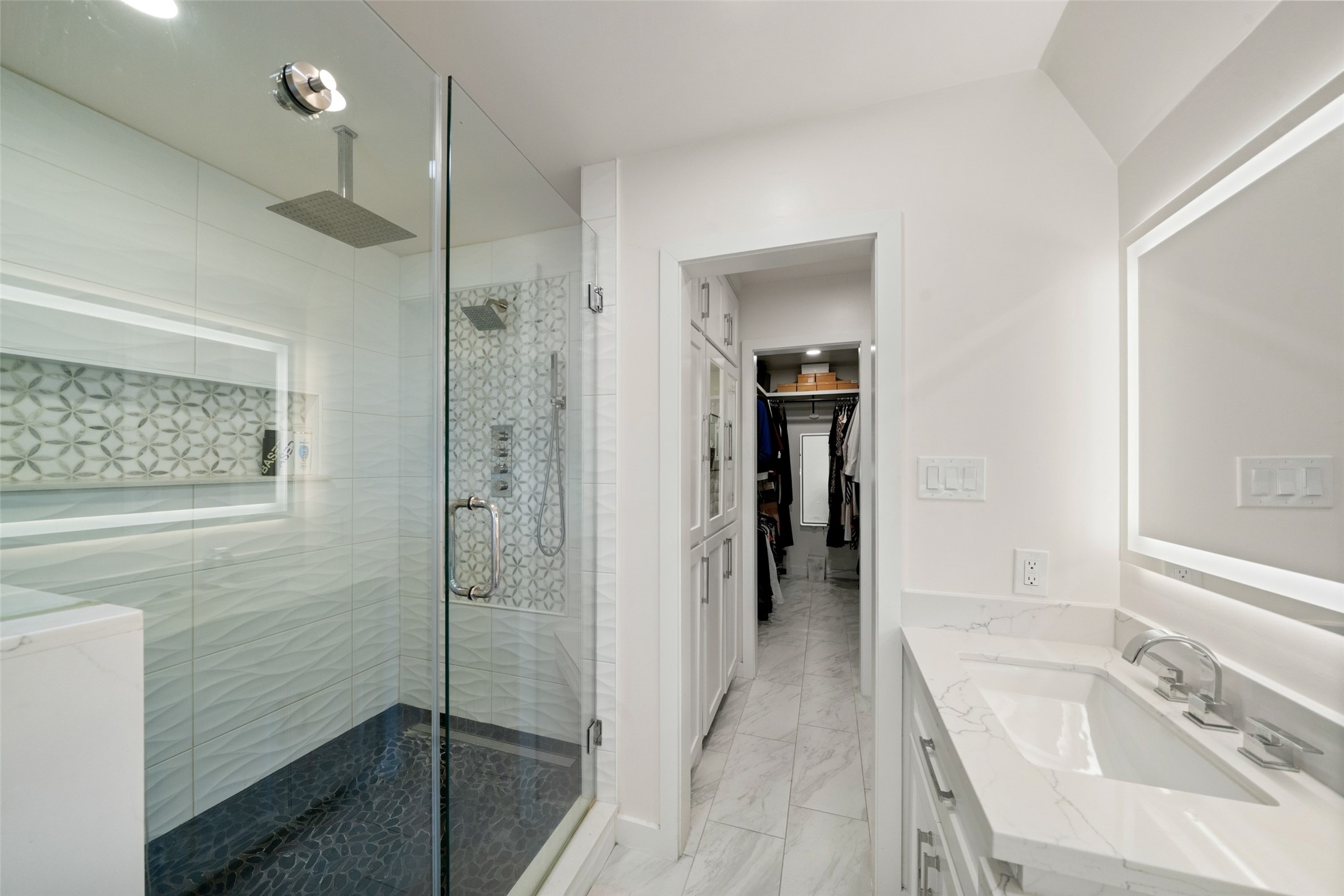 1806 Saddlecreek Drive, Houston, TX 77090