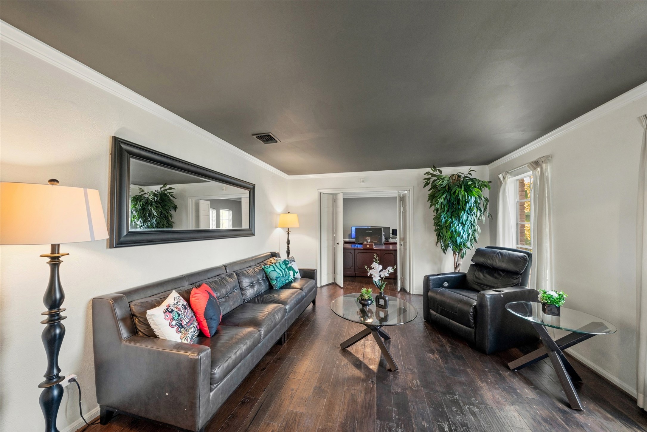 1806 Saddlecreek Drive, Houston, TX 77090
