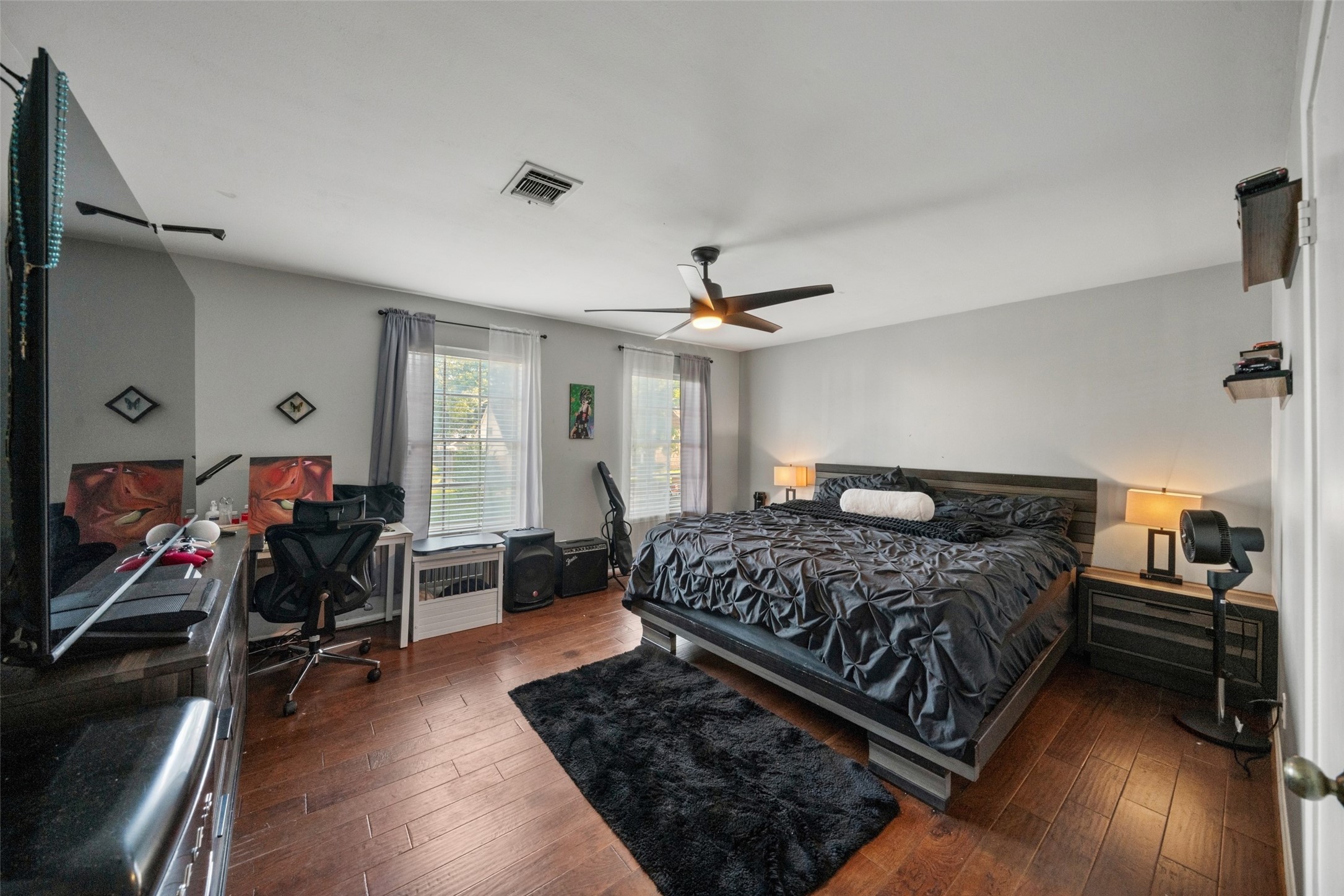 1806 Saddlecreek Drive, Houston, TX 77090