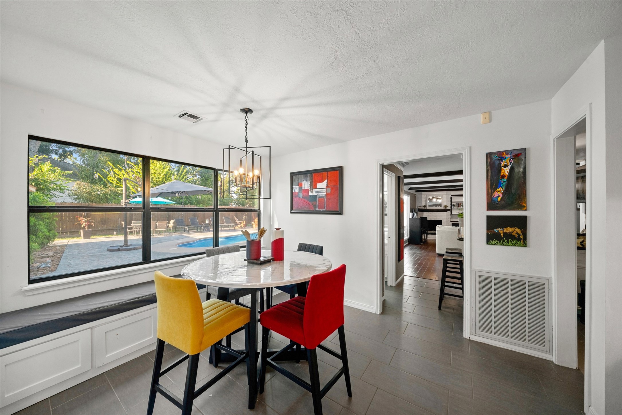 1806 Saddlecreek Drive, Houston, TX 77090