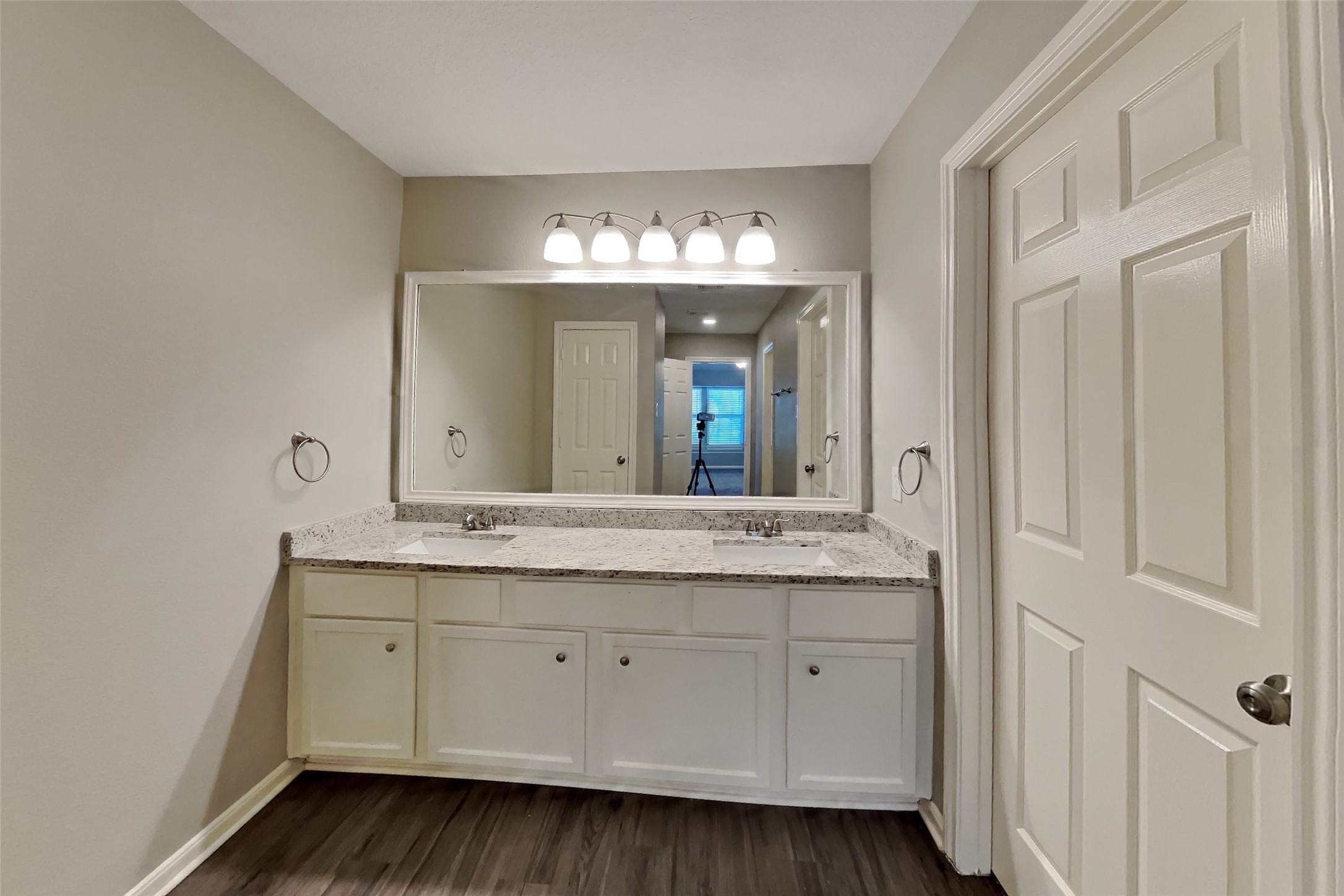 3512 White Oak Point Drive, Conroe, TX 77304