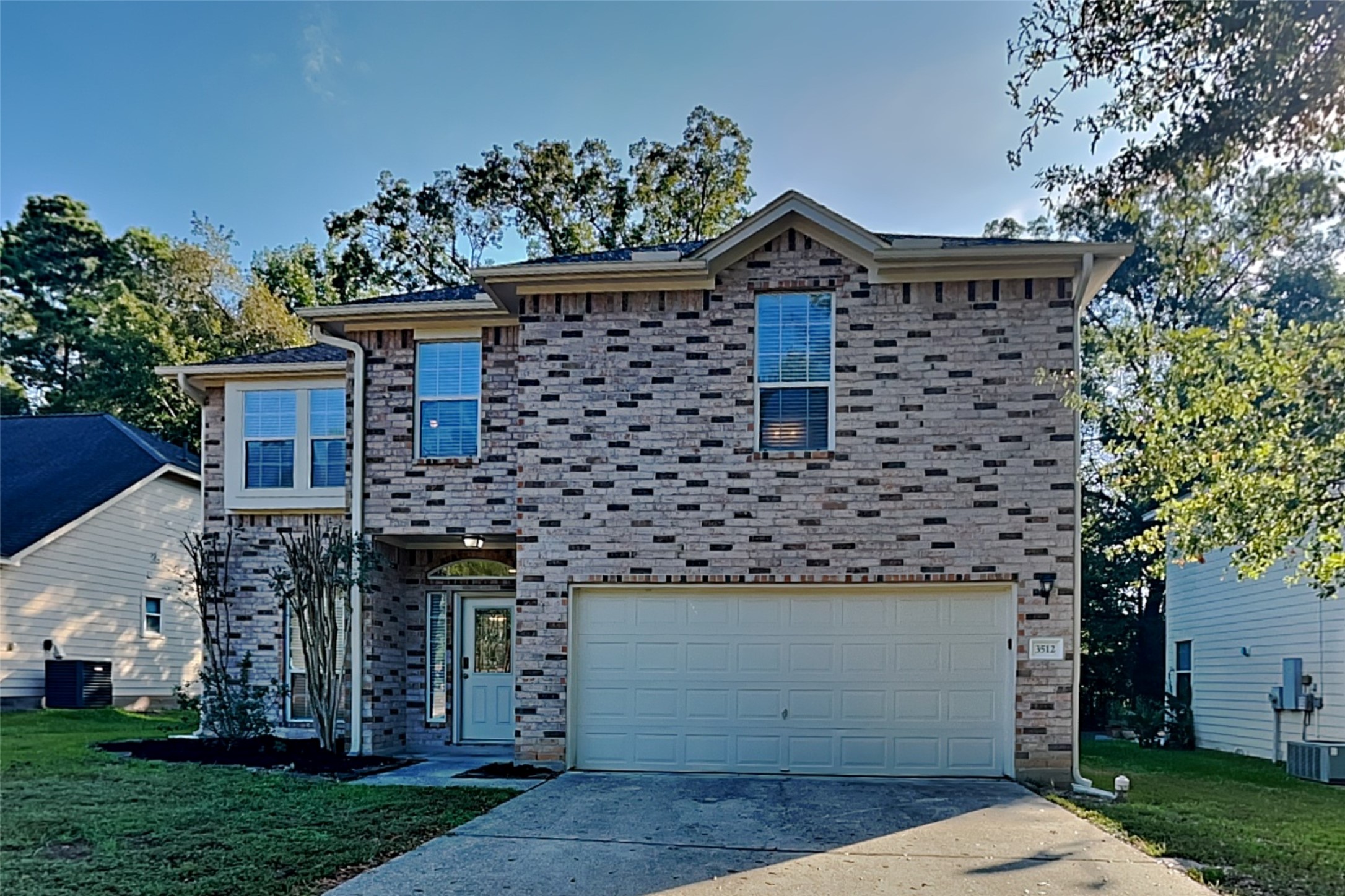 3512 White Oak Point Drive, Conroe, TX 77304