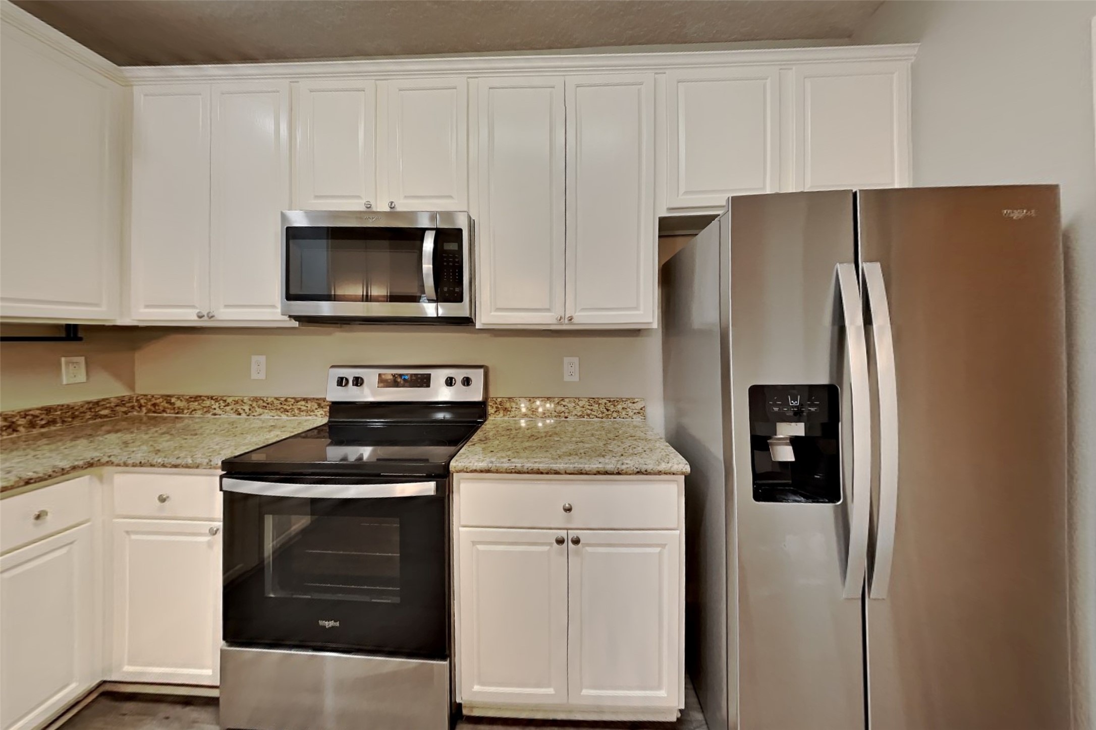 3512 White Oak Point Drive, Conroe, TX 77304
