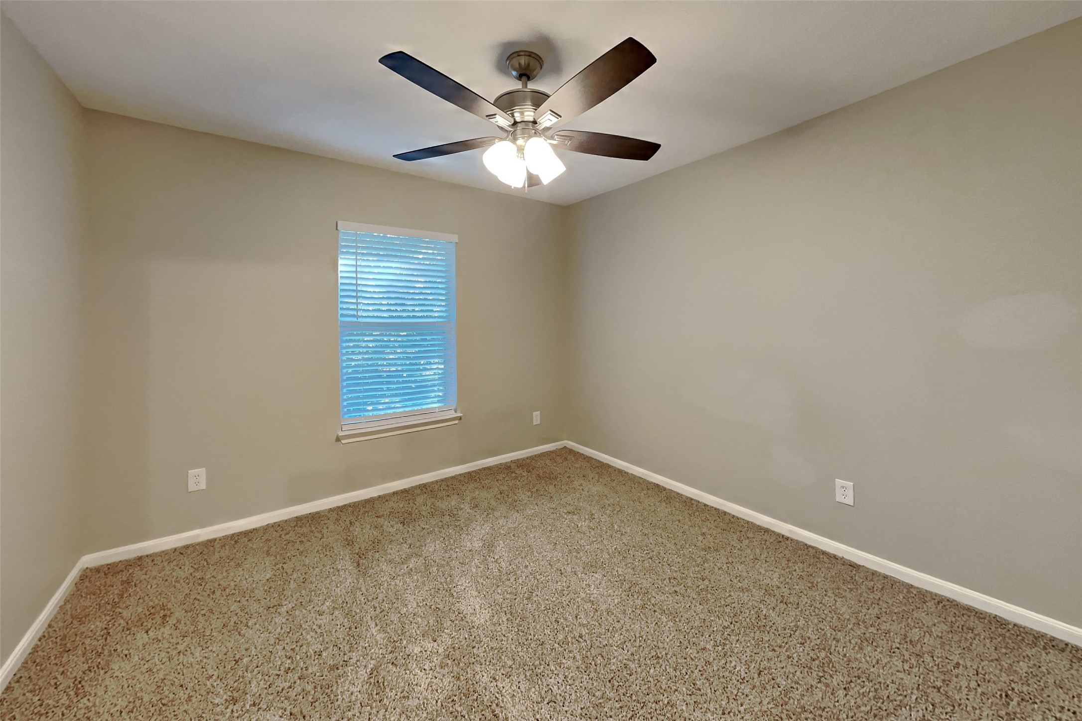 3512 White Oak Point Drive, Conroe, TX 77304