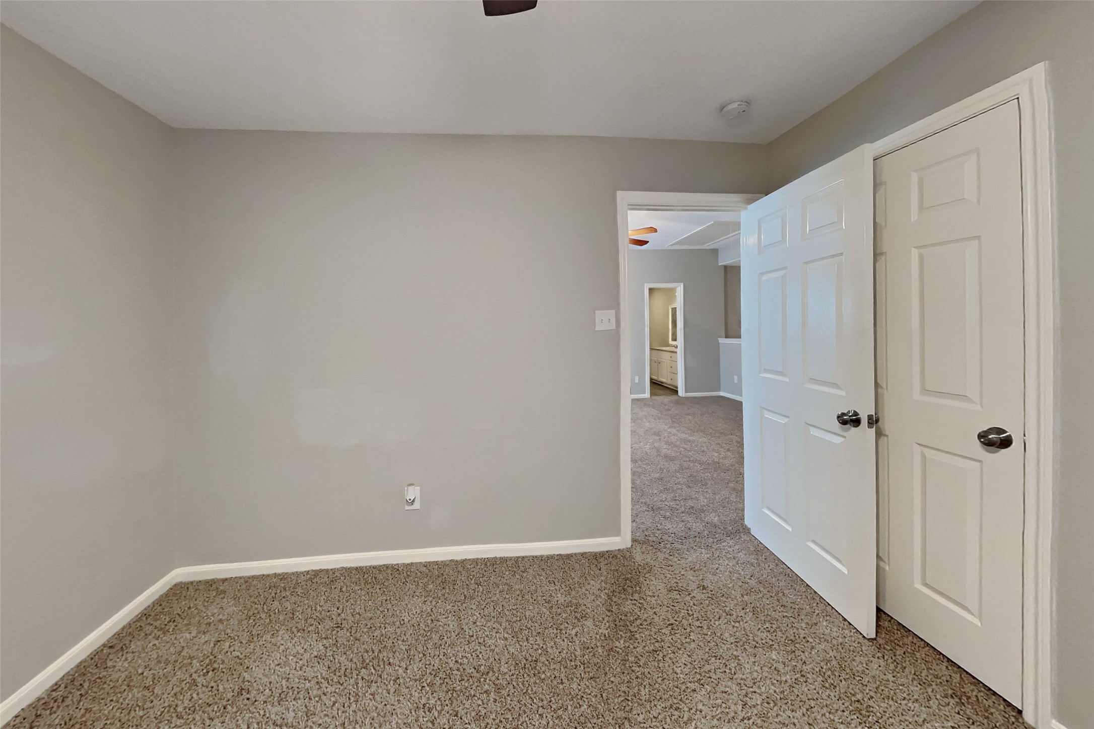 3512 White Oak Point Drive, Conroe, TX 77304