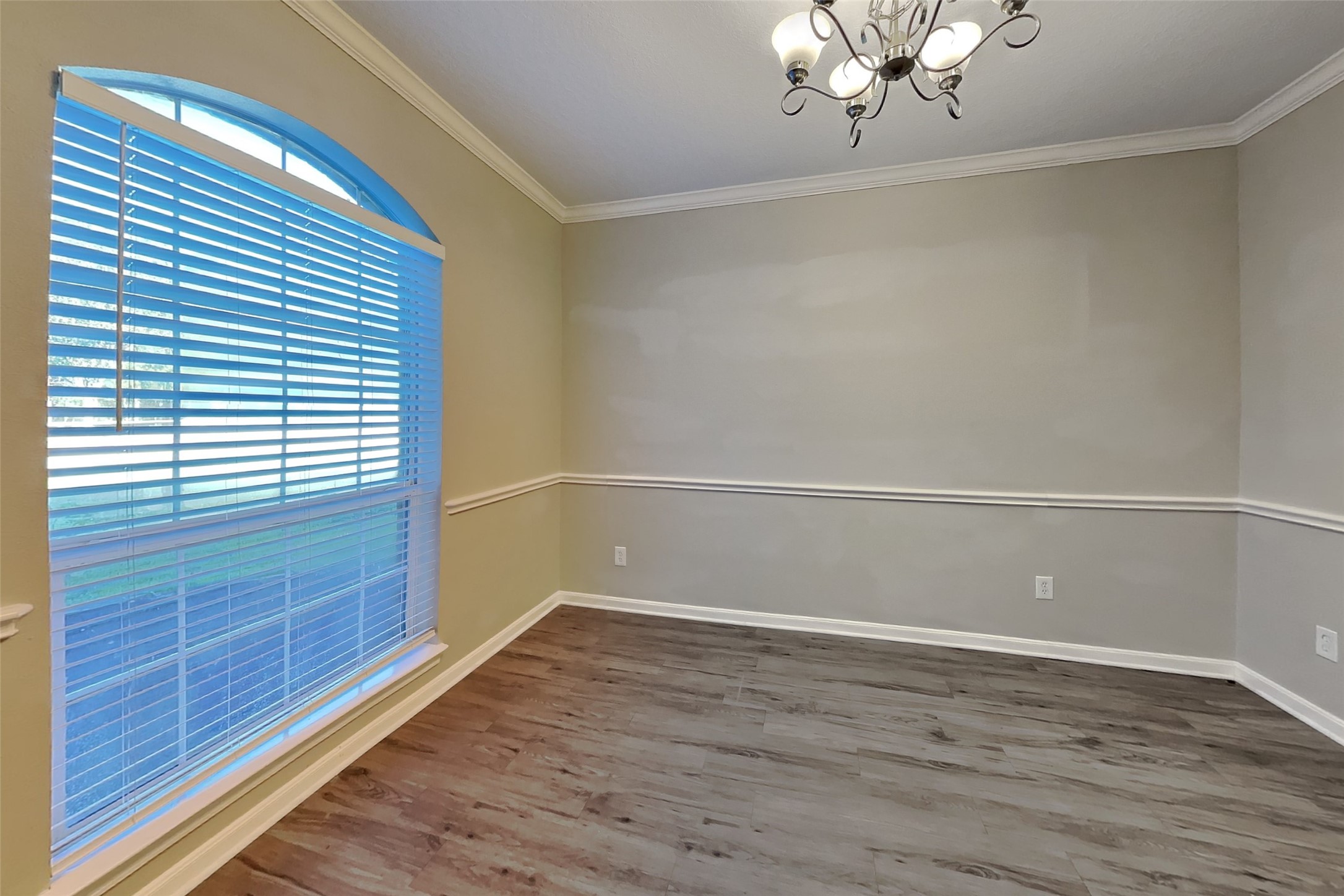3512 White Oak Point Drive, Conroe, TX 77304