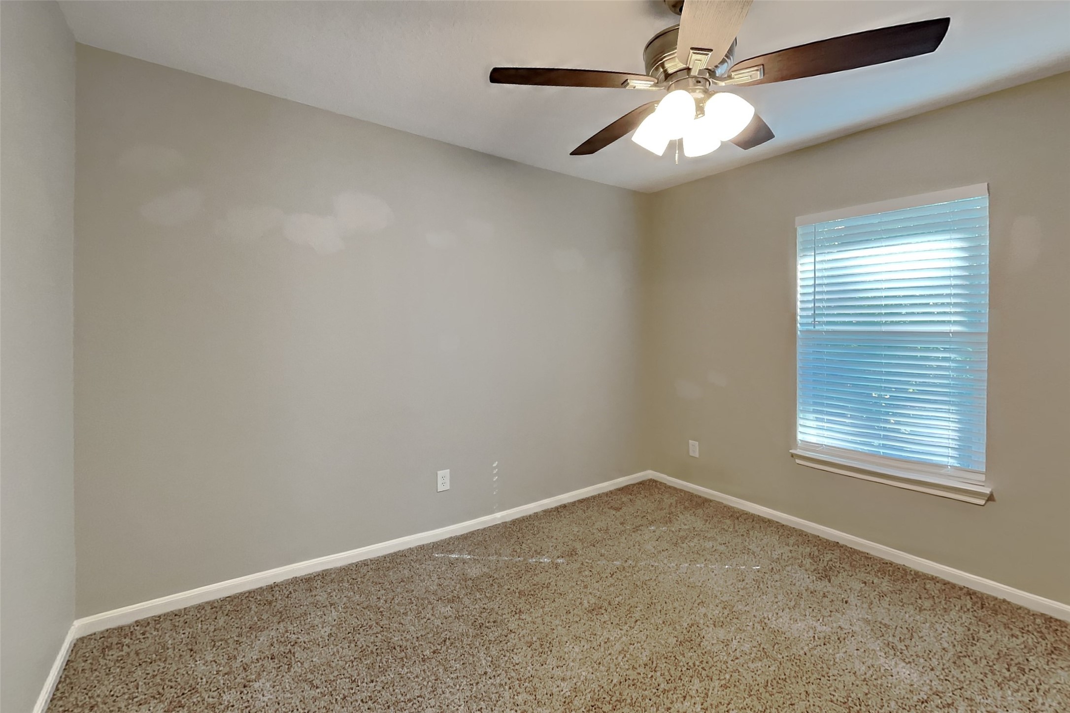 3512 White Oak Point Drive, Conroe, TX 77304