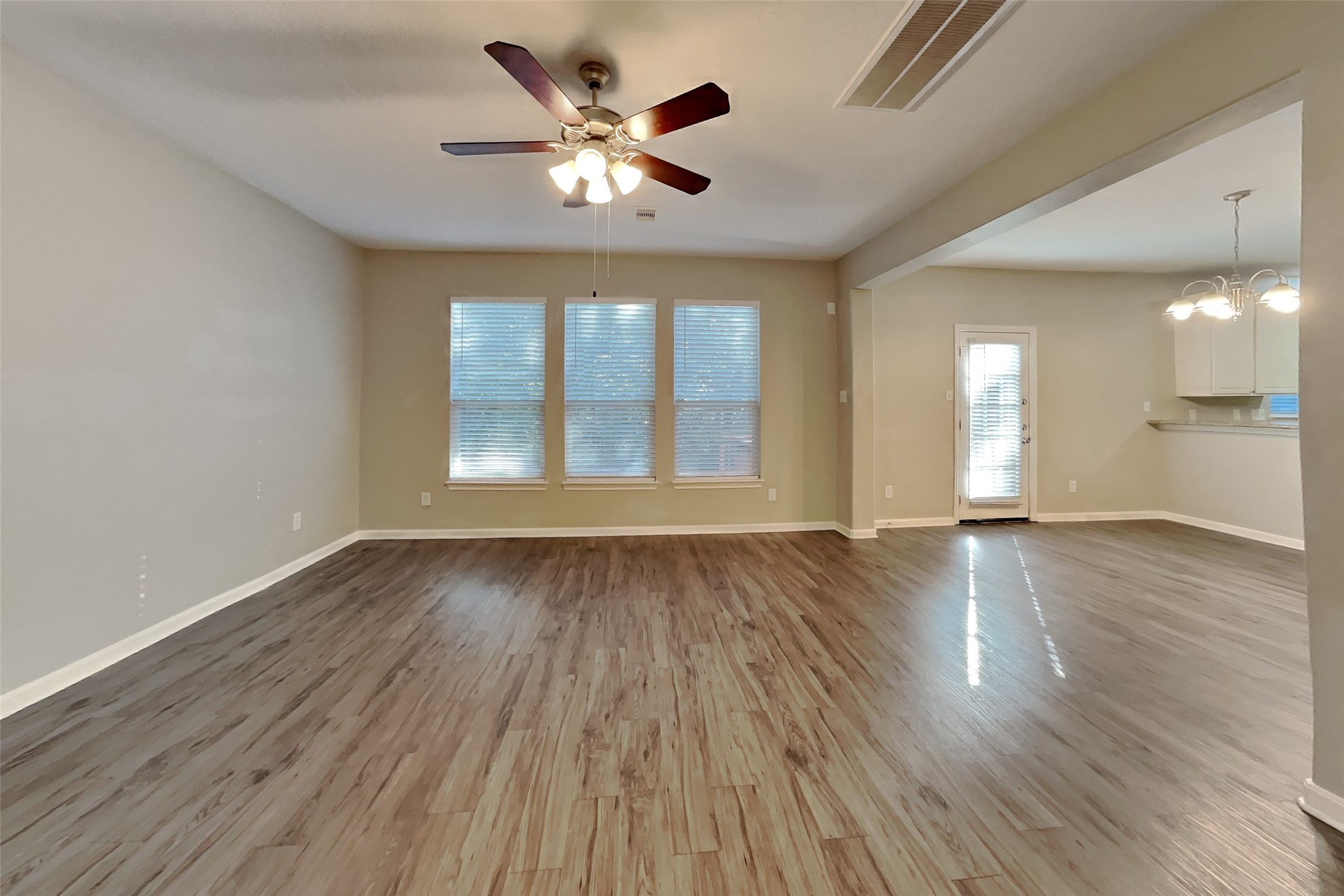 3512 White Oak Point Drive, Conroe, TX 77304