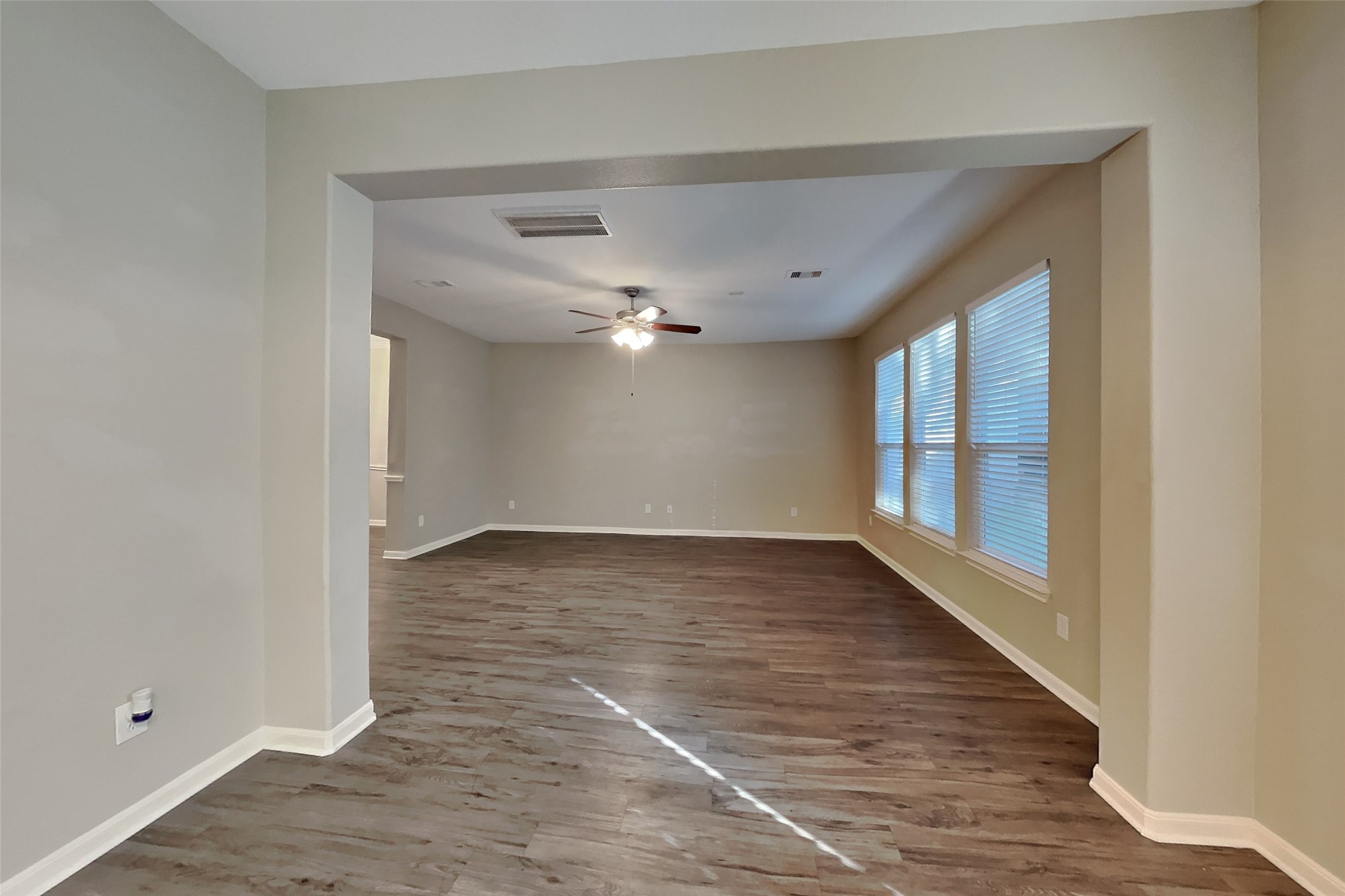 3512 White Oak Point Drive, Conroe, TX 77304