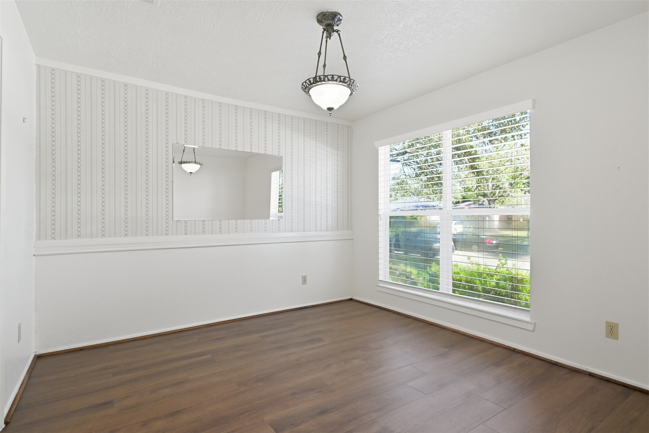 6129 Creekside Lane, League City, TX 77573