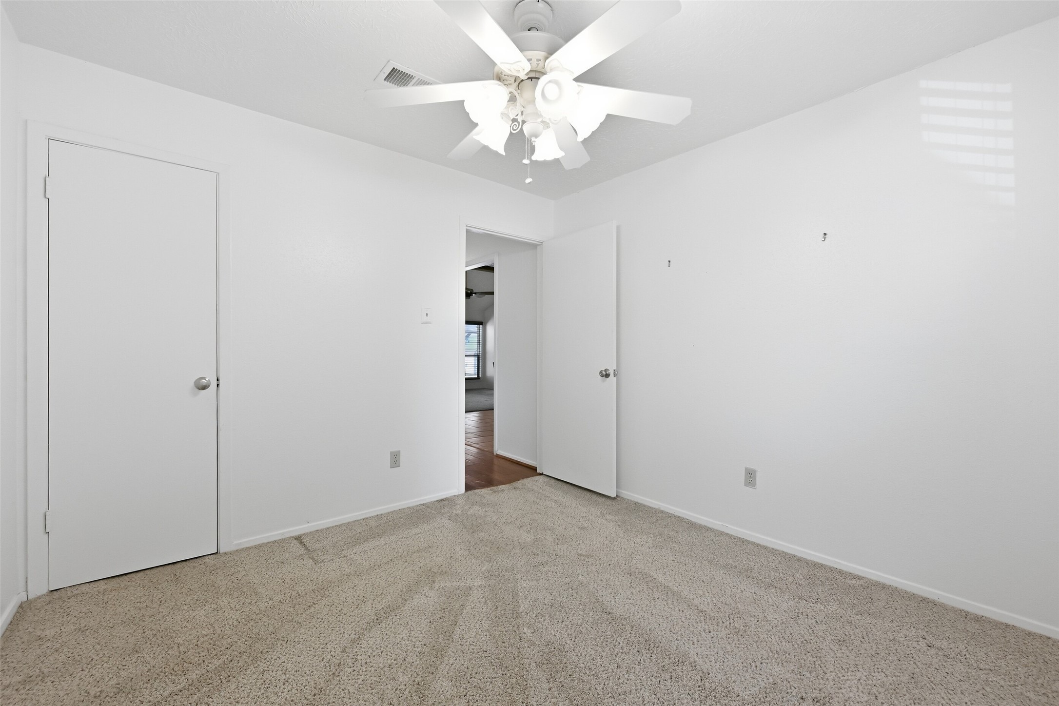 6129 Creekside Lane, League City, TX 77573