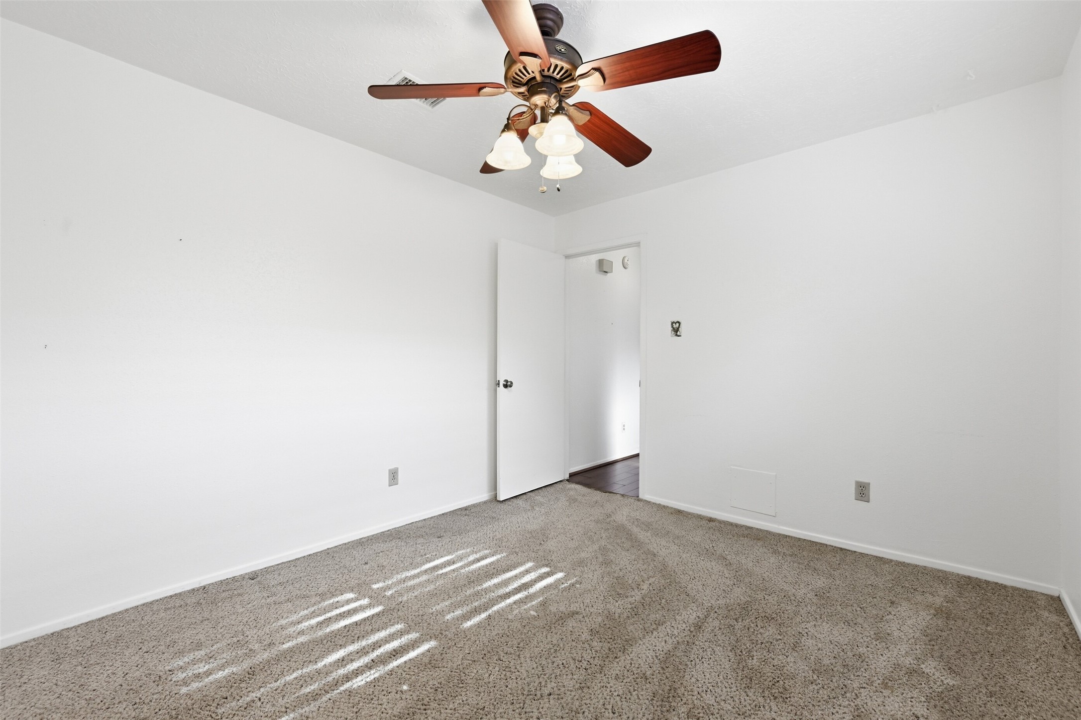 6129 Creekside Lane, League City, TX 77573