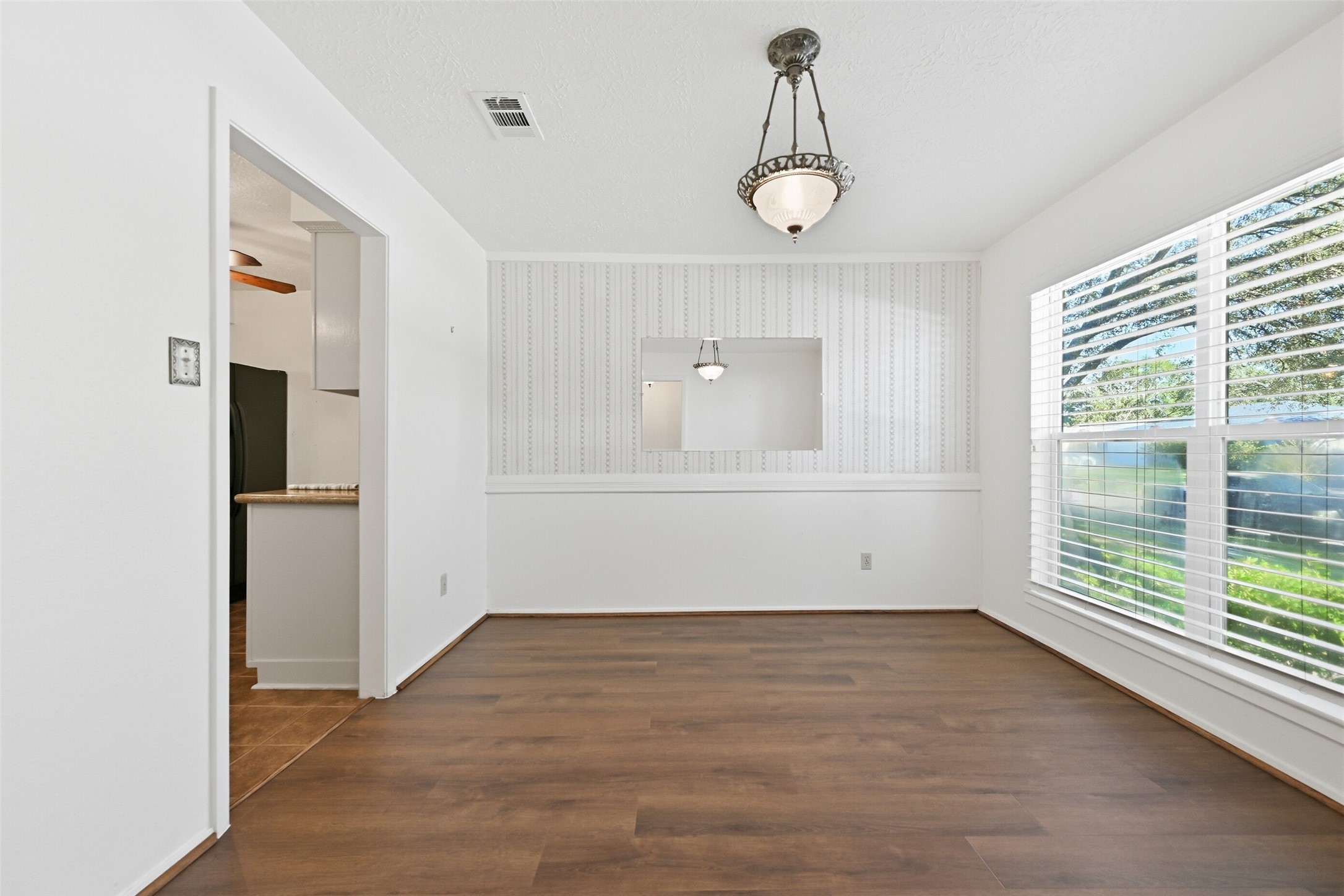6129 Creekside Lane, League City, TX 77573