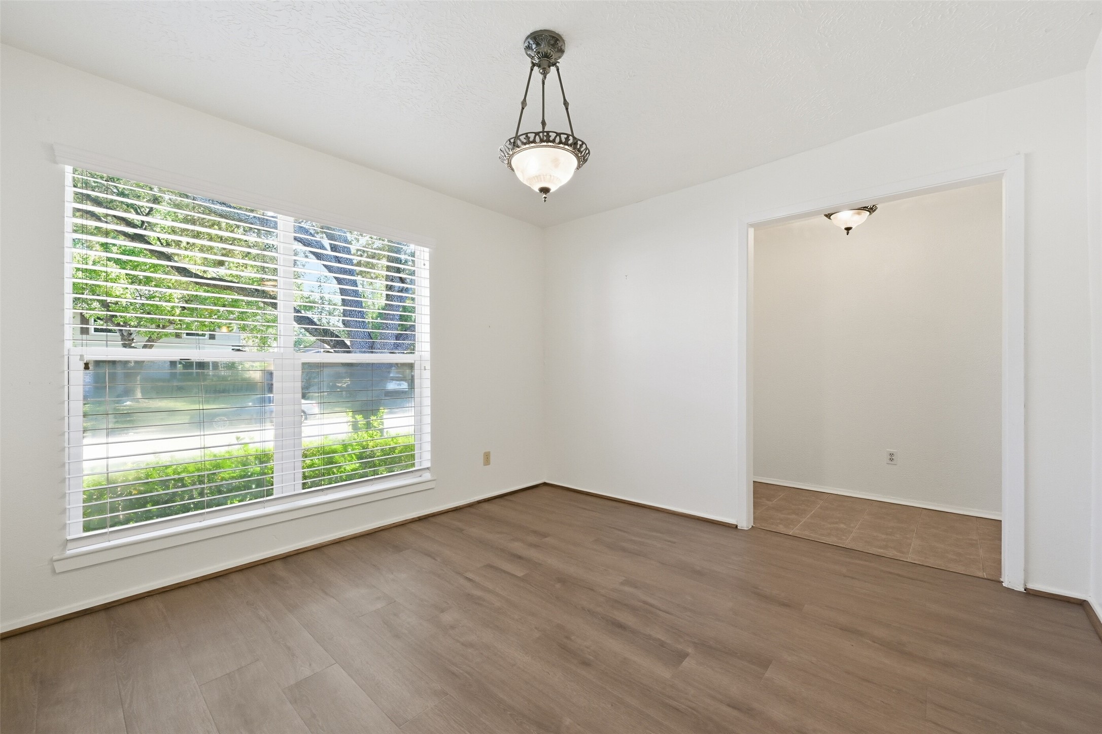 6129 Creekside Lane, League City, TX 77573