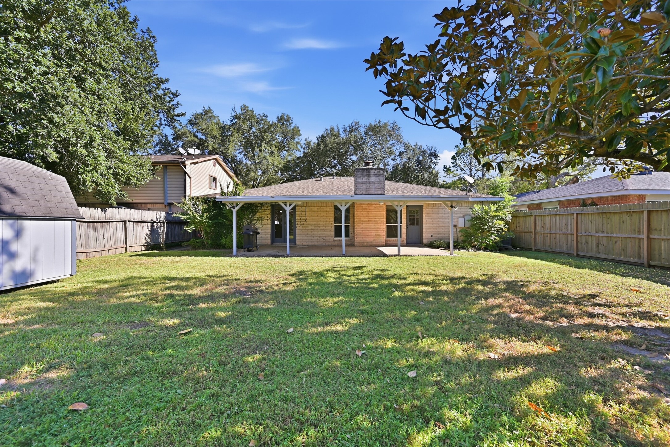 6129 Creekside Lane, League City, TX 77573