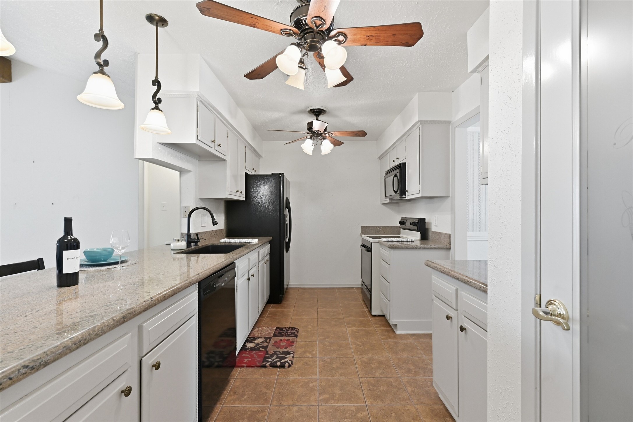 6129 Creekside Lane, League City, TX 77573
