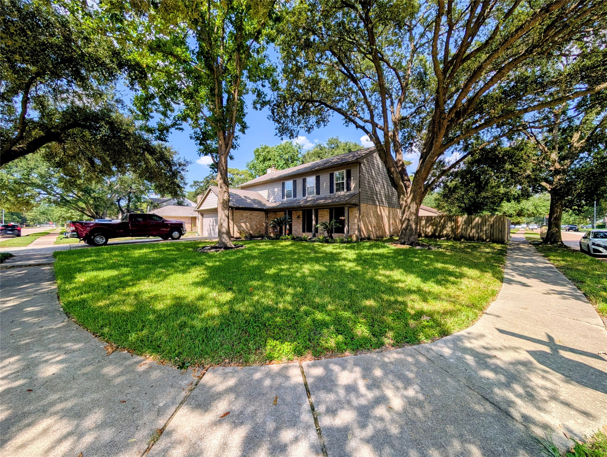 Beautiful Spacious Corner Lot!