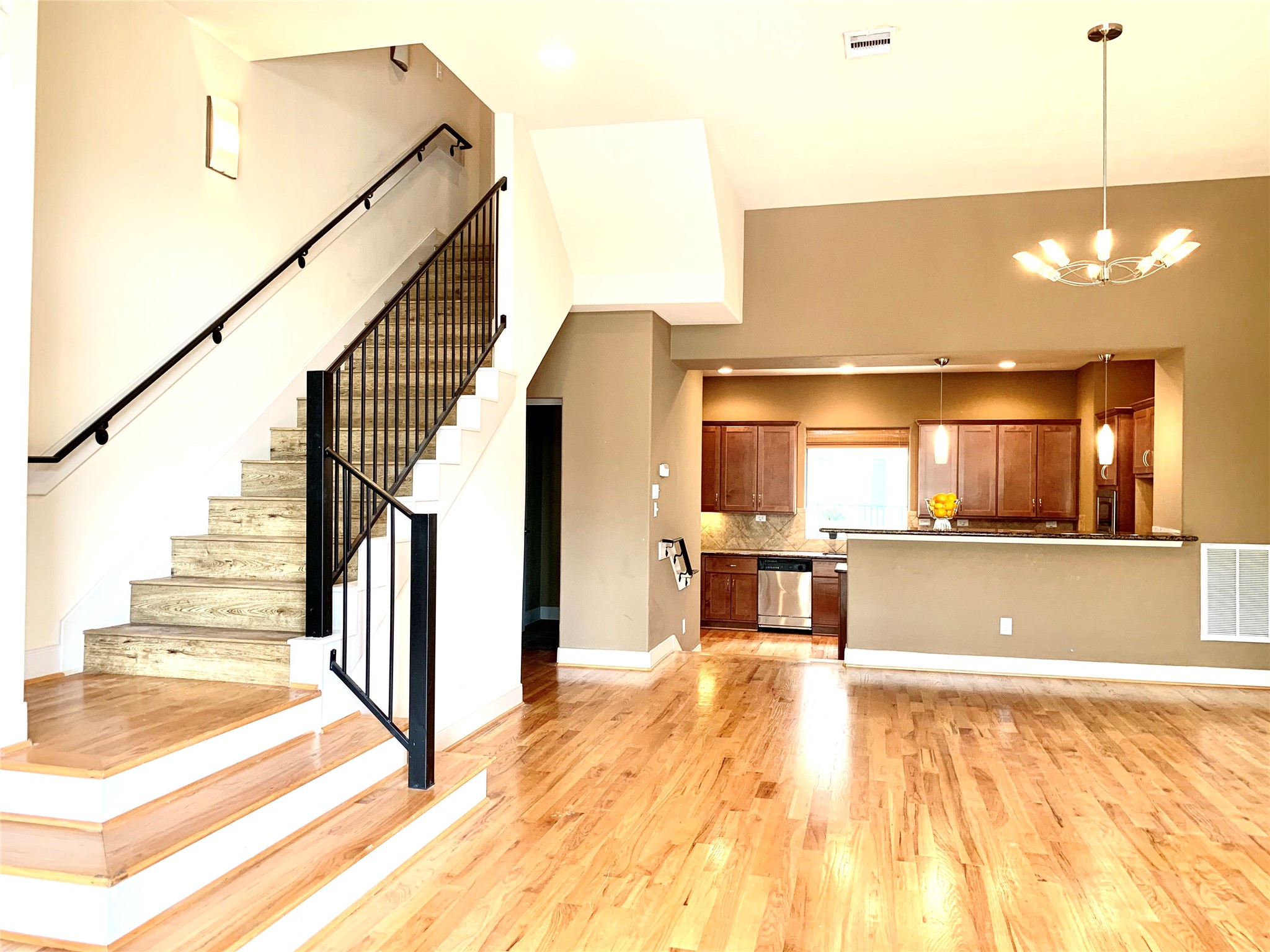 5231 Lillian Street, Houston, TX 77007