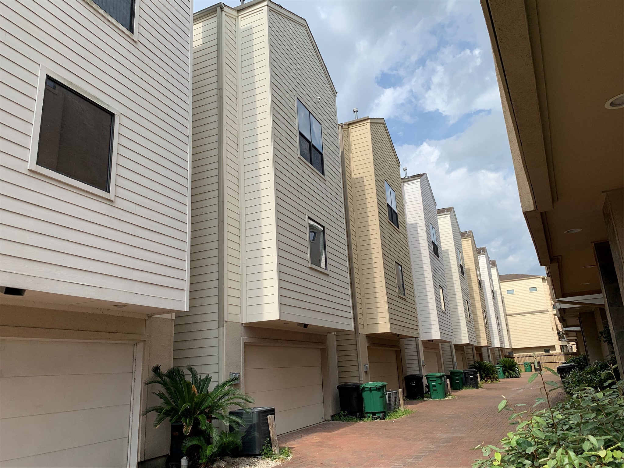 5231 Lillian Street, Houston, TX 77007