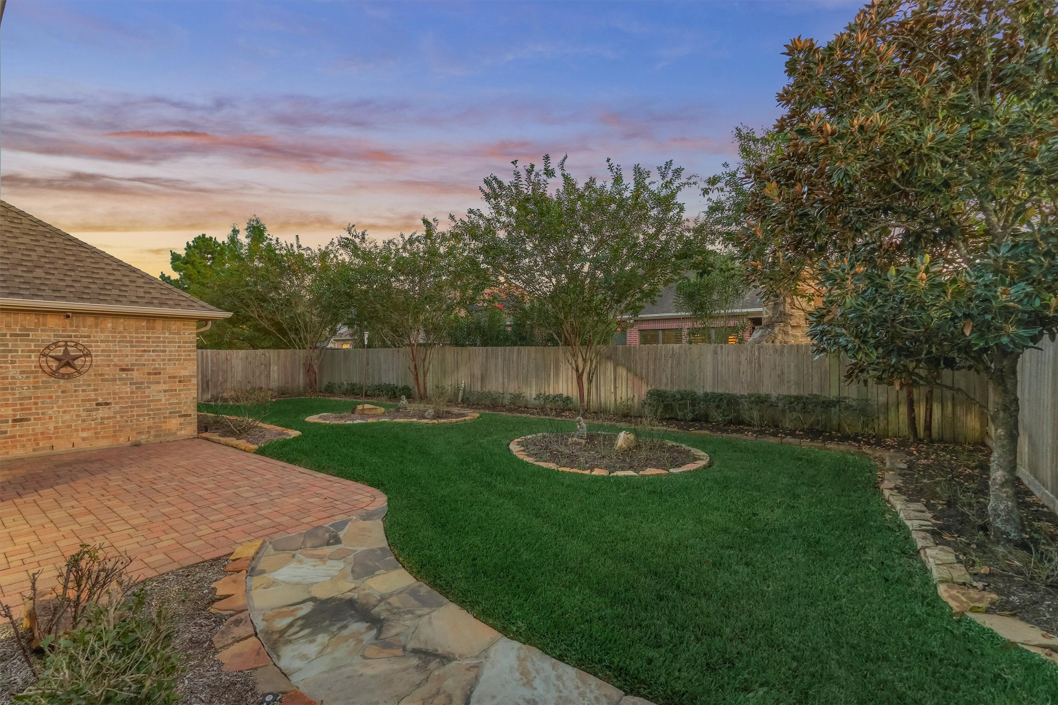 165 Silverwood Ranch Drive, Shenandoah, TX 77384