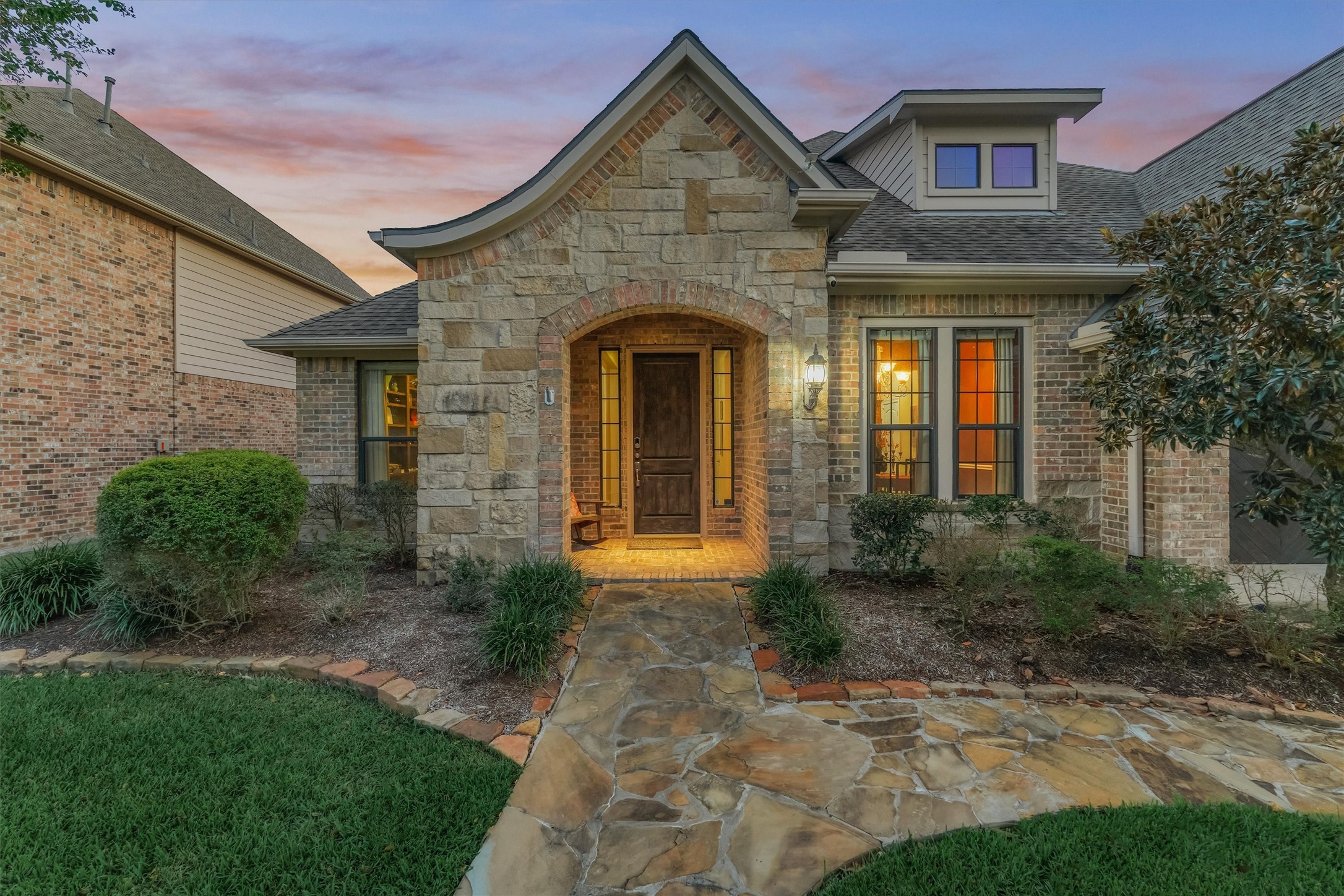 165 Silverwood Ranch Drive, Shenandoah, TX 77384