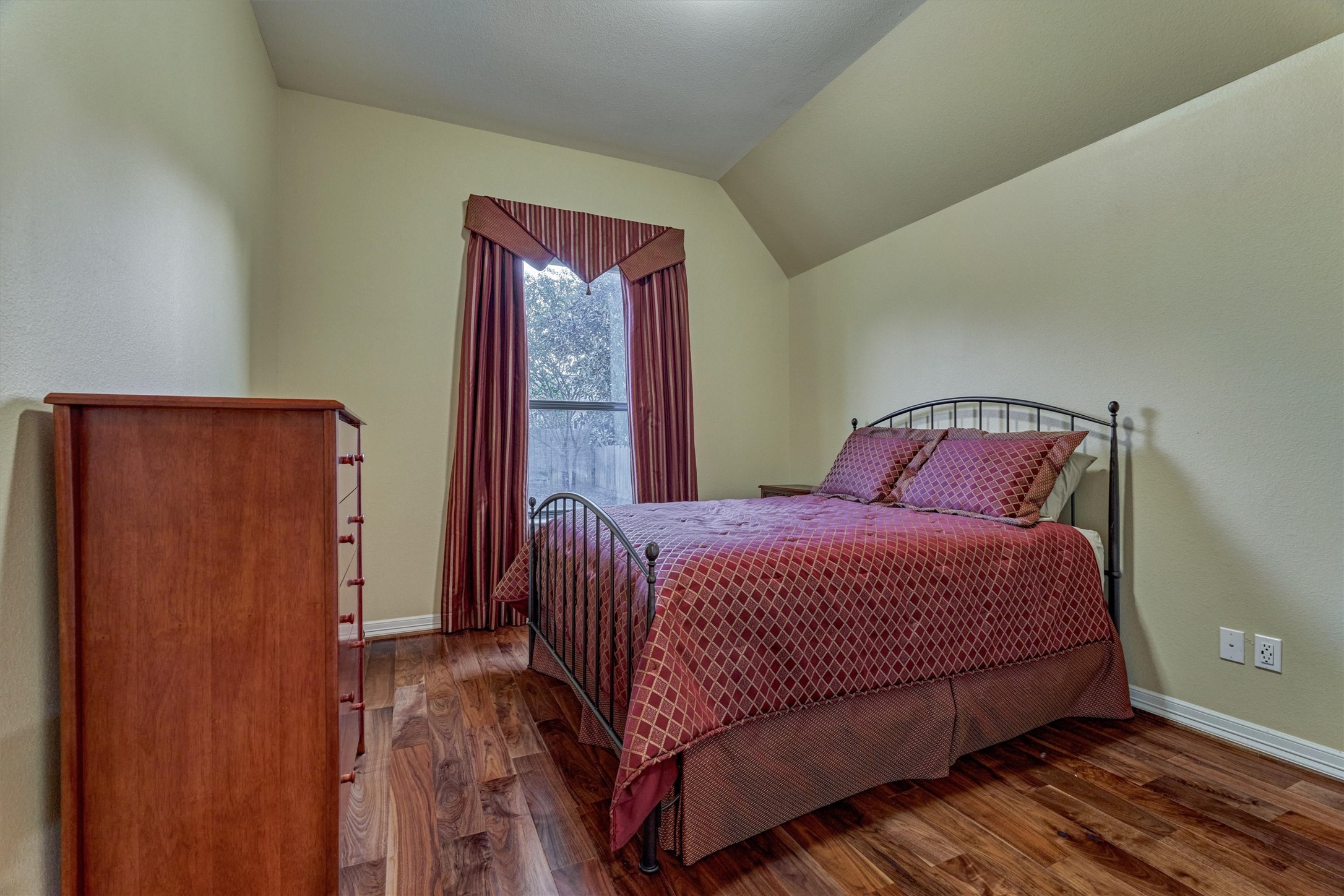 165 Silverwood Ranch Drive, Shenandoah, TX 77384