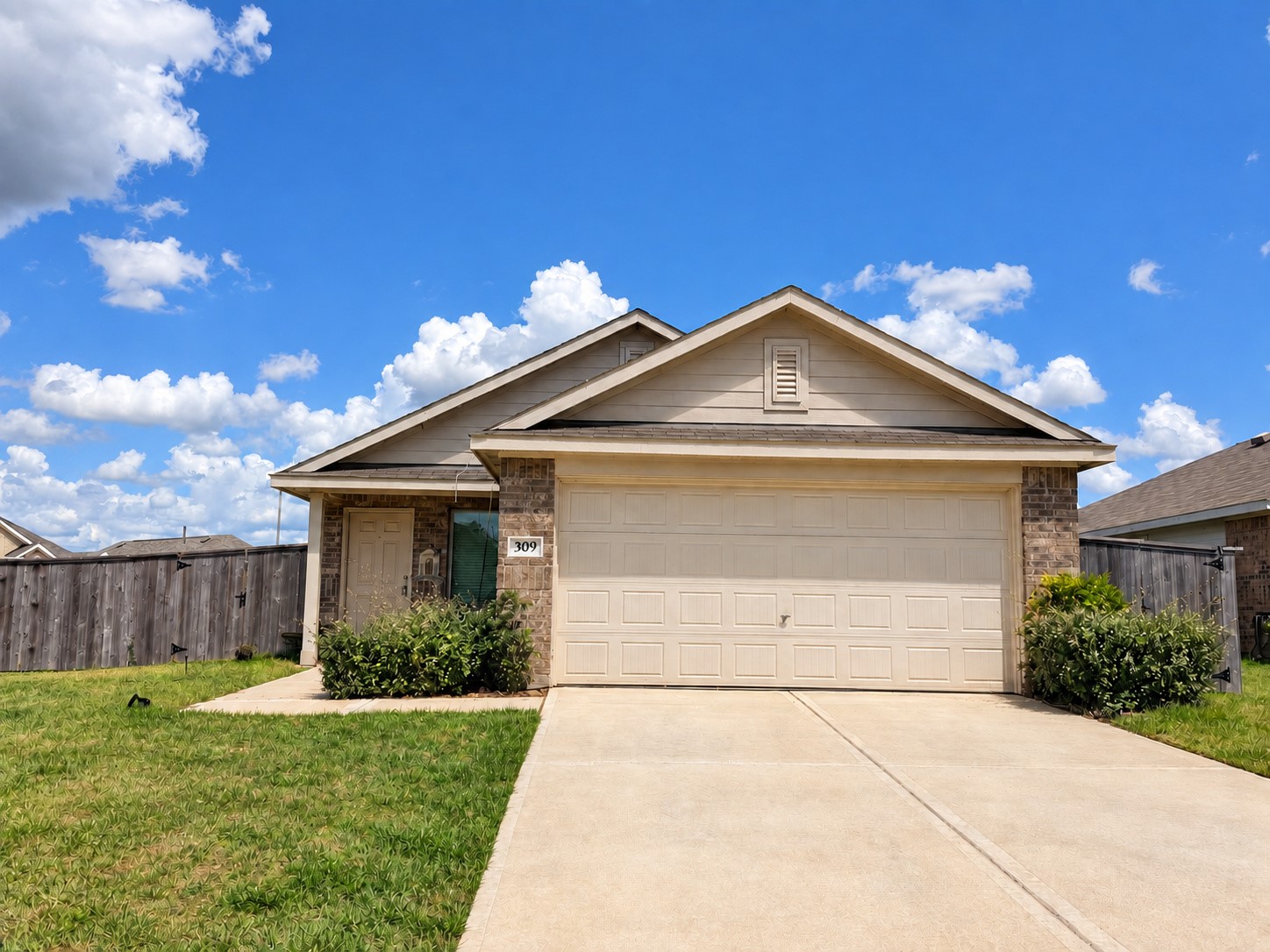 309 Birch Blossom Path, Magnolia, TX 77354