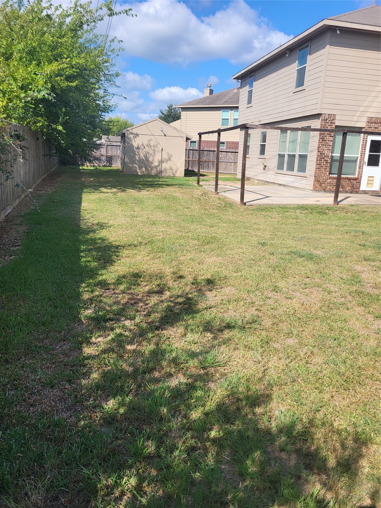 7034 Sun Creek Drive Drive, Hitchcock, TX 77563
