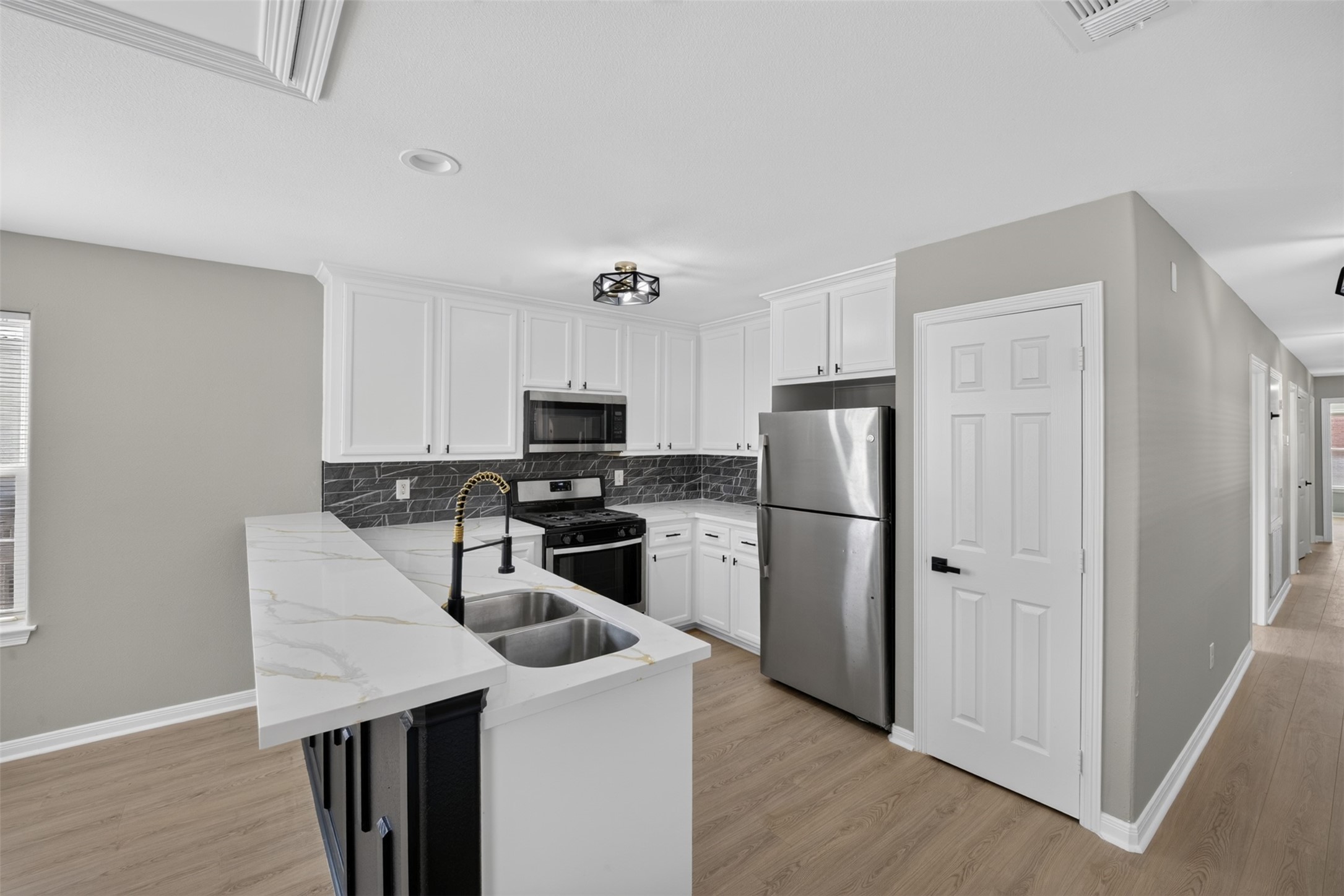 2917 Avenue M, Galveston, TX 77550 2917 Avenue M, Galveston, TX 77550