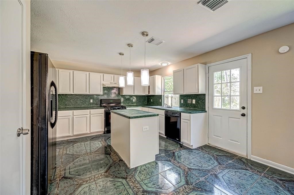 16510 Amy Ridge Road, Houston, TX 77053
