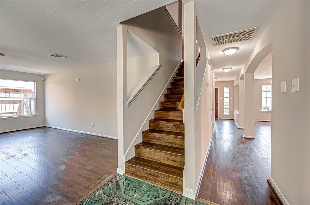 16510 Amy Ridge Road, Houston, TX 77053
