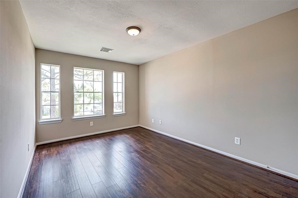 16510 Amy Ridge Road, Houston, TX 77053