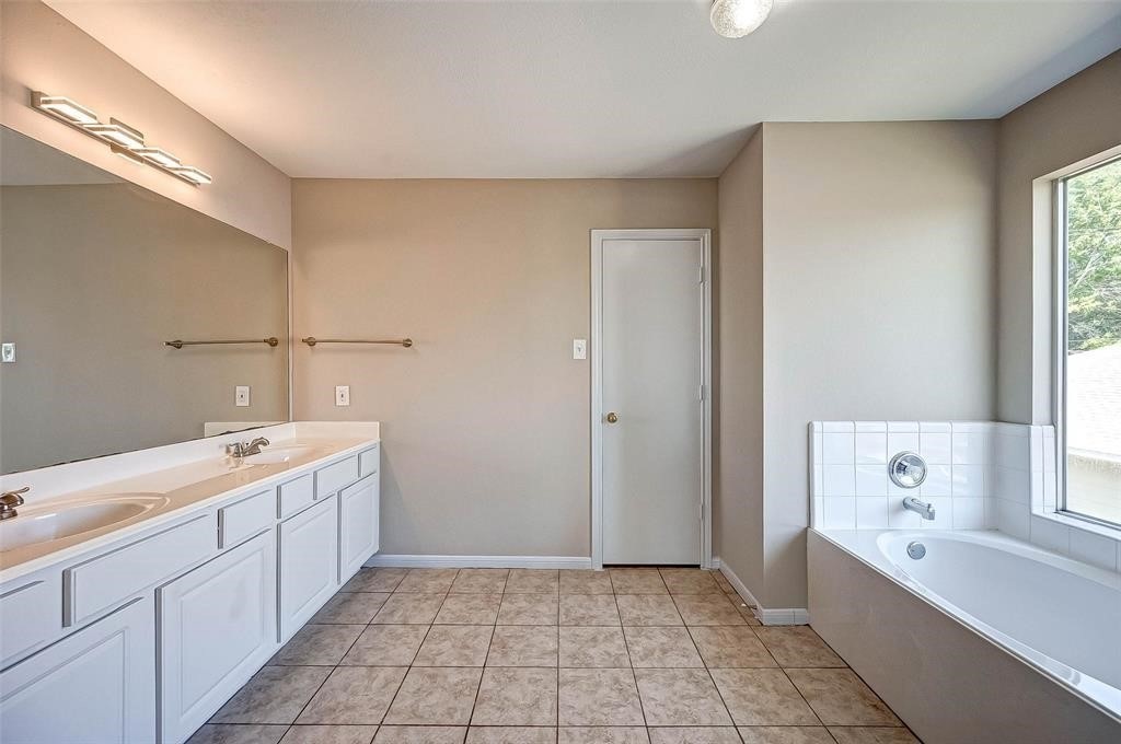 16510 Amy Ridge Road, Houston, TX 77053