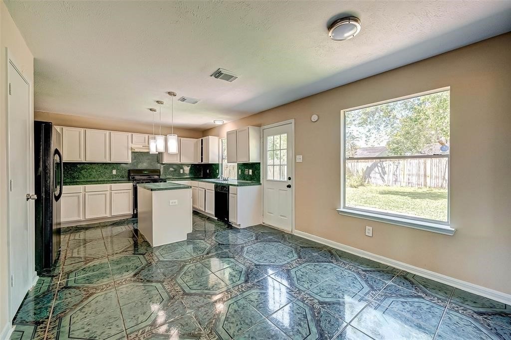 16510 Amy Ridge Road, Houston, TX 77053