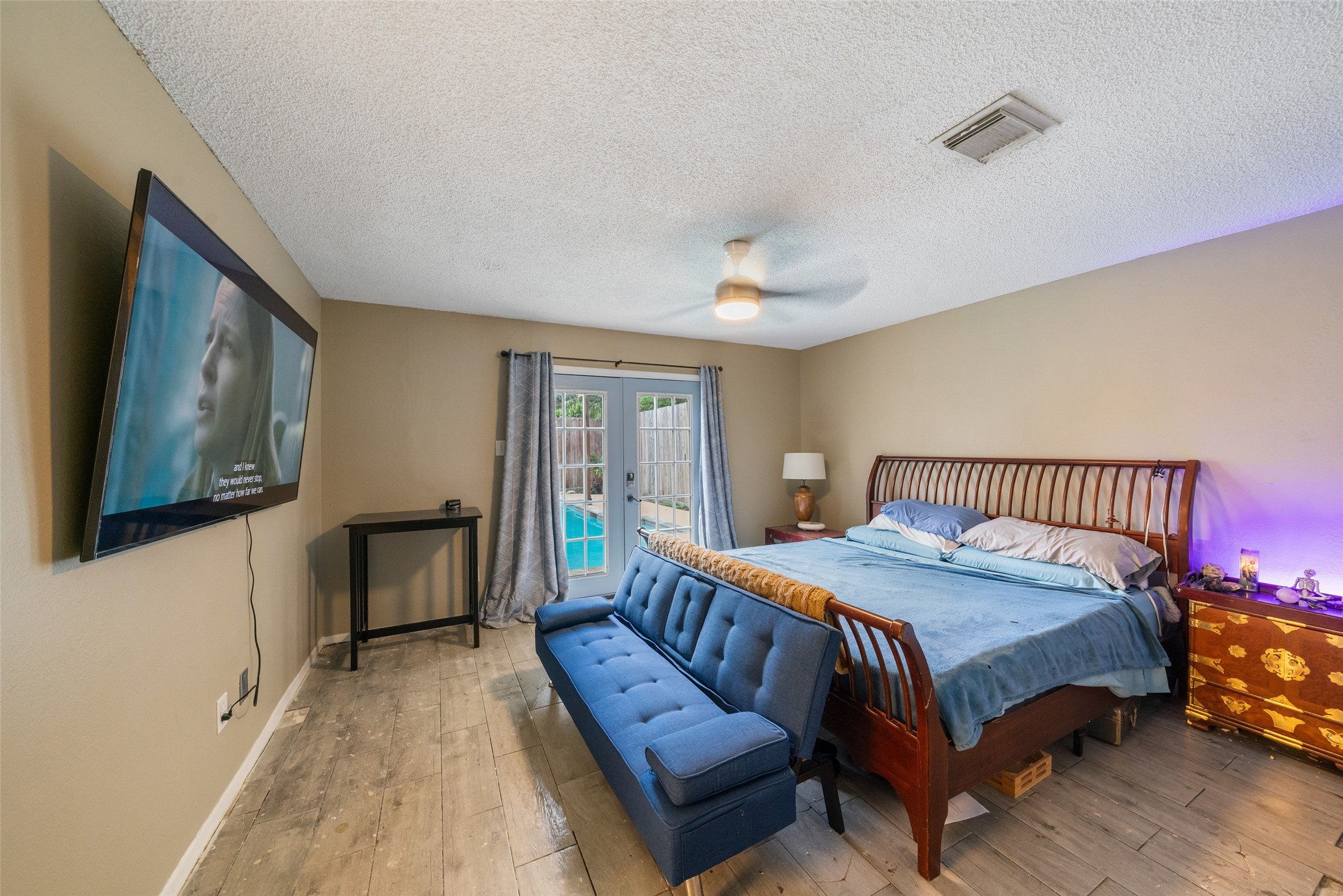 10831 Valley Hills Drive, Houston, TX 77071