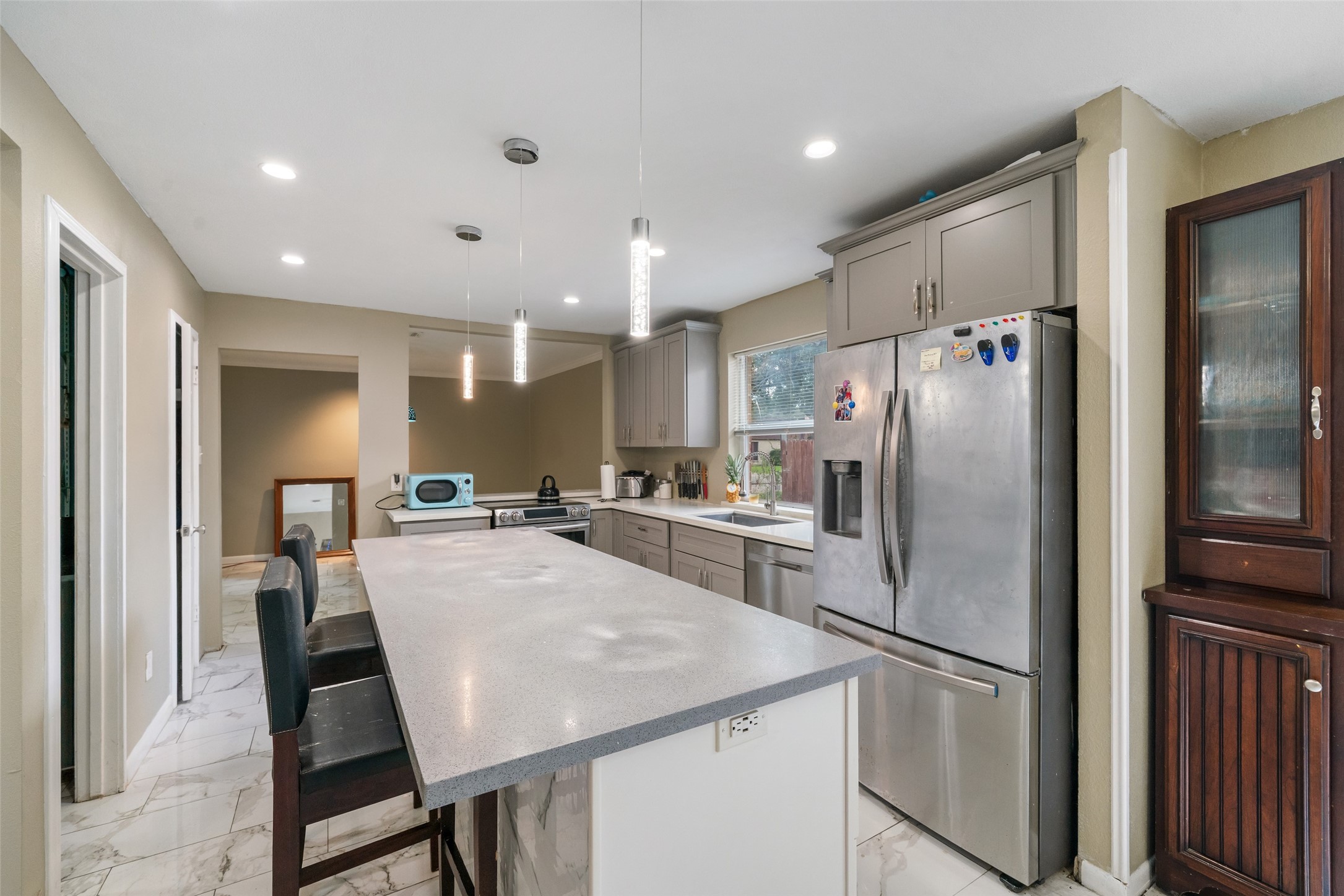 10831 Valley Hills Drive, Houston, TX 77071