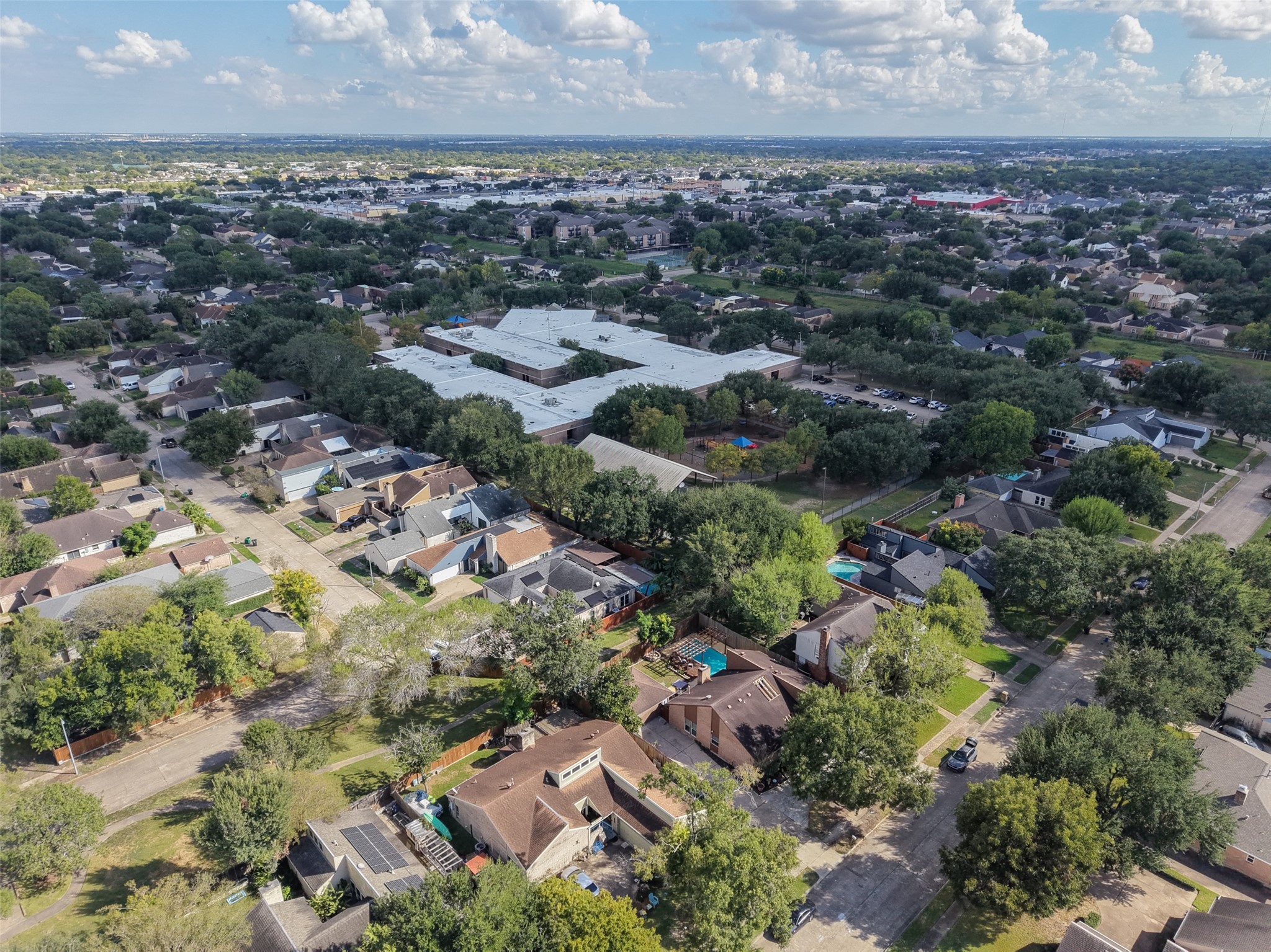 10831 Valley Hills Drive, Houston, TX 77071