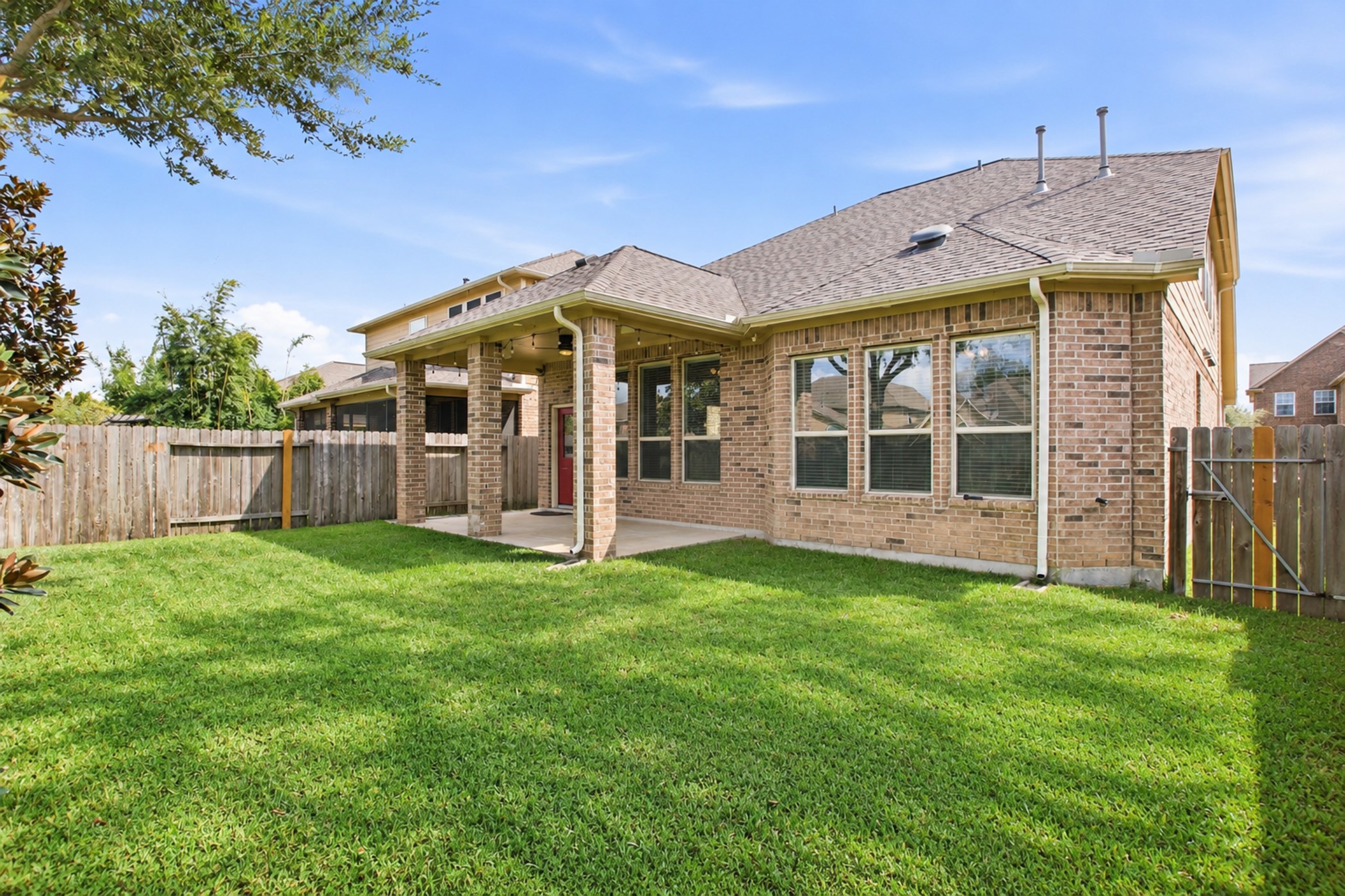 9975 Spring Rock Lane, Brookshire, TX 77423
