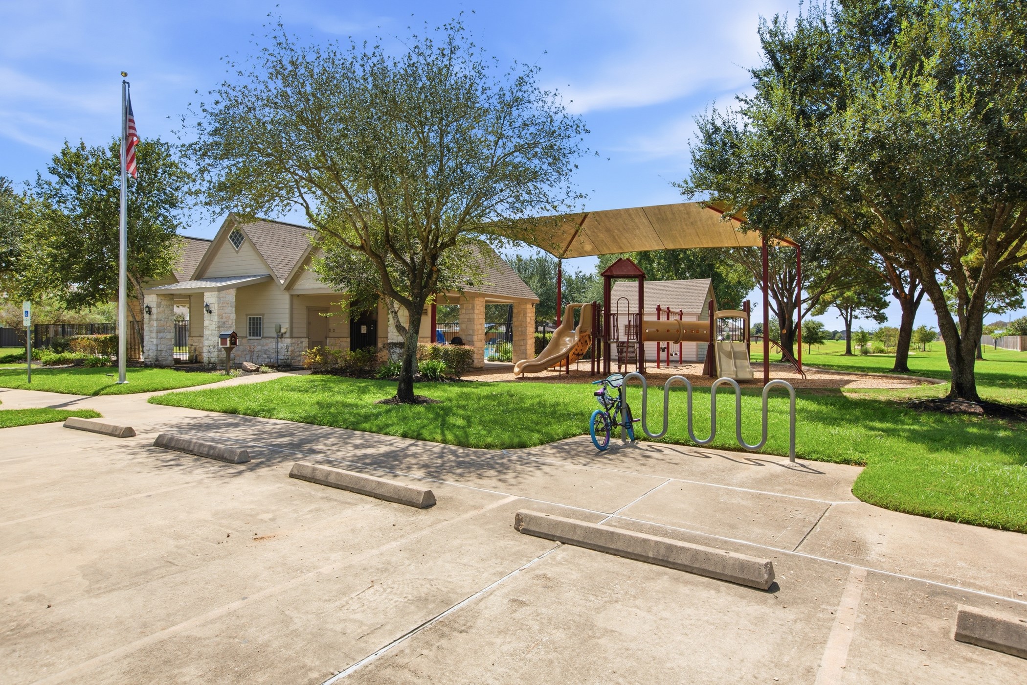 9975 Spring Rock Lane, Brookshire, TX 77423